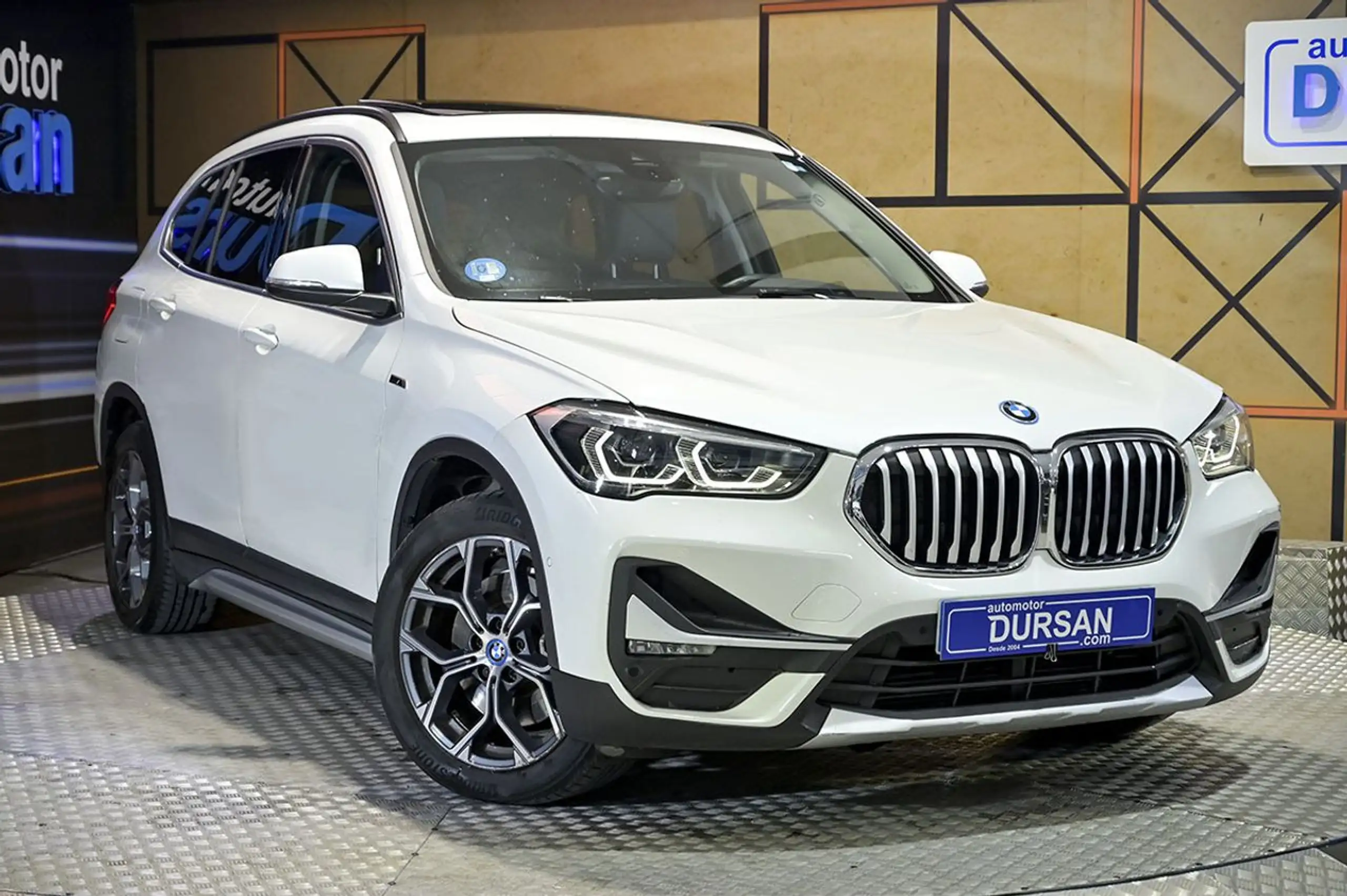 BMW - X1