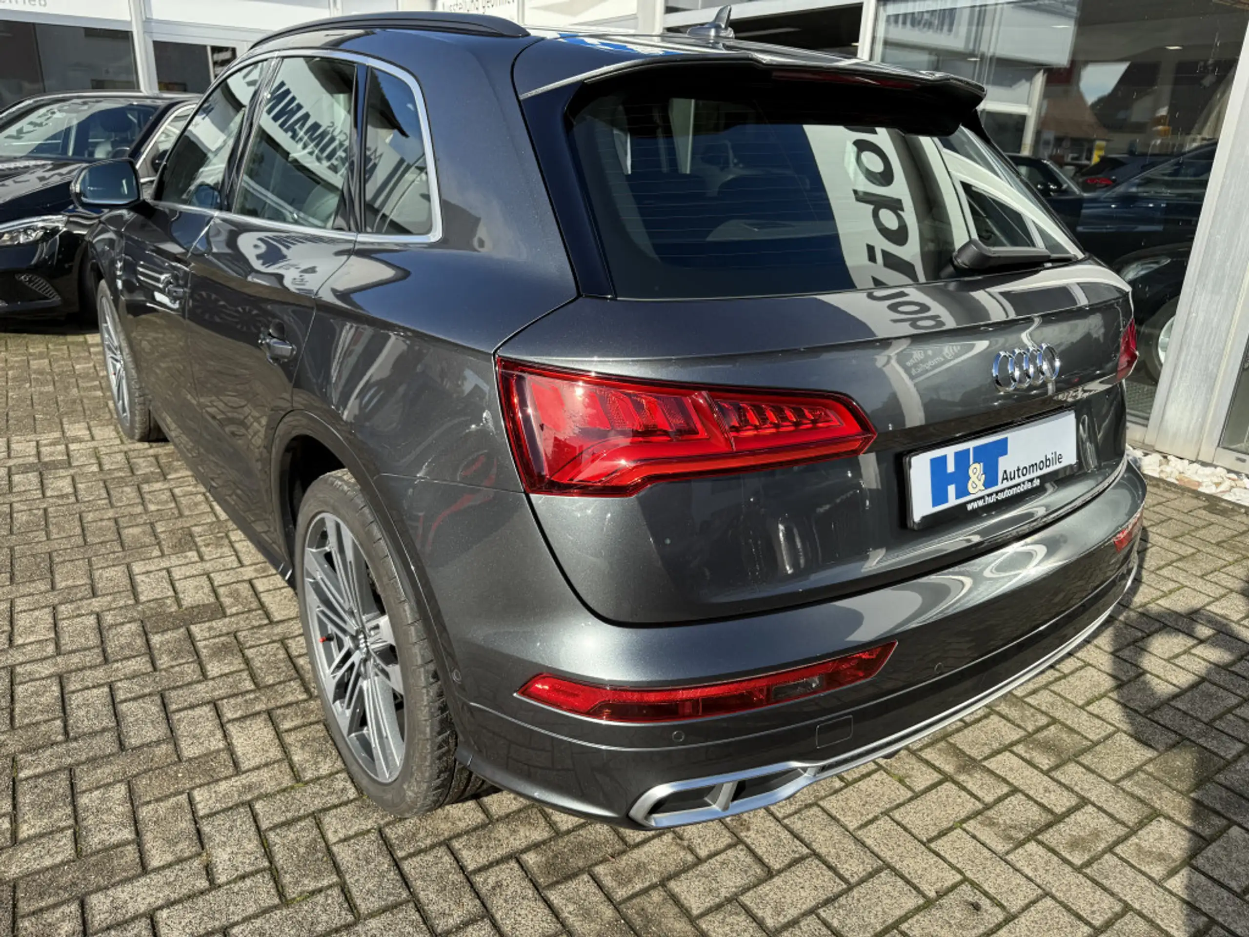 Audi - SQ5