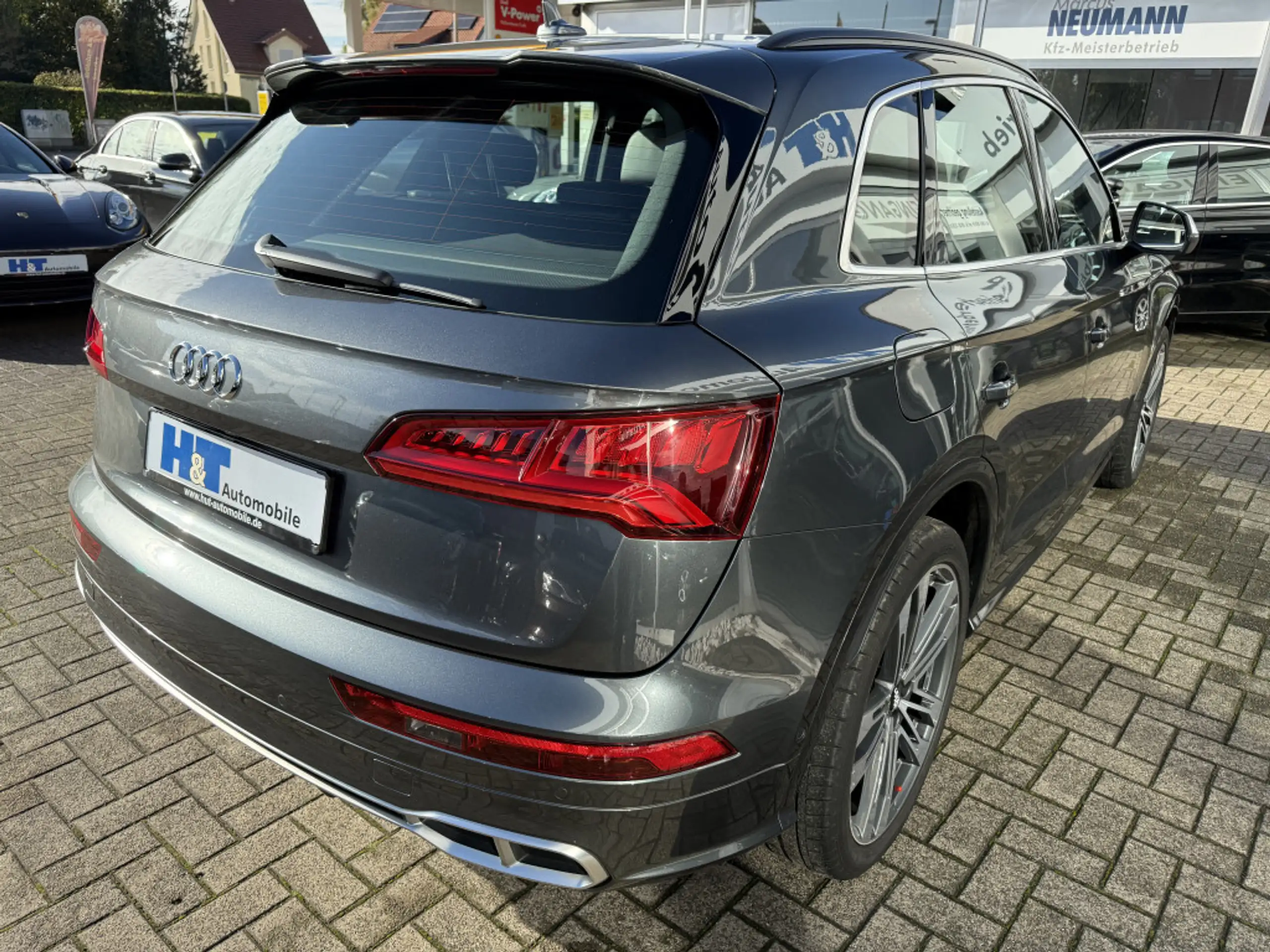 Audi - SQ5