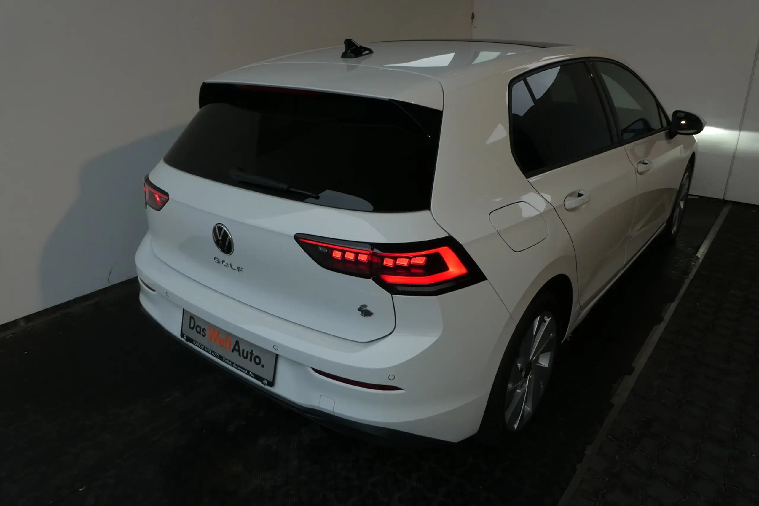 Volkswagen - Golf