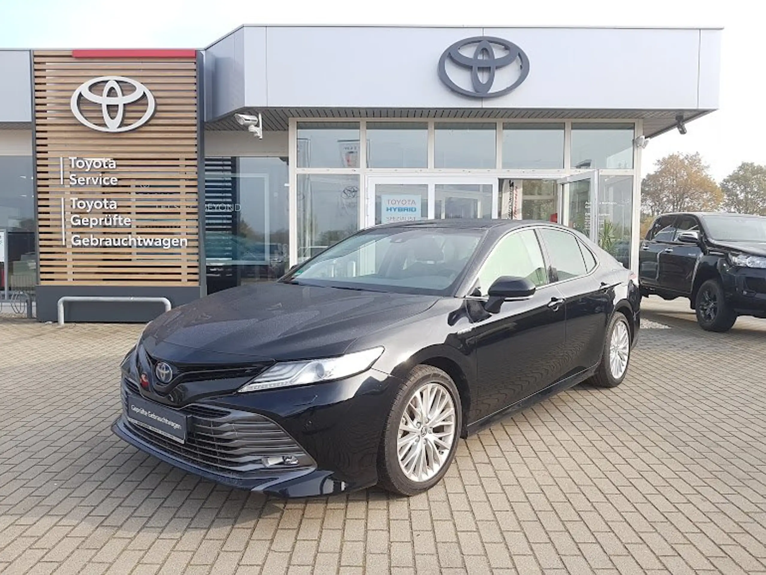 Toyota - Camry