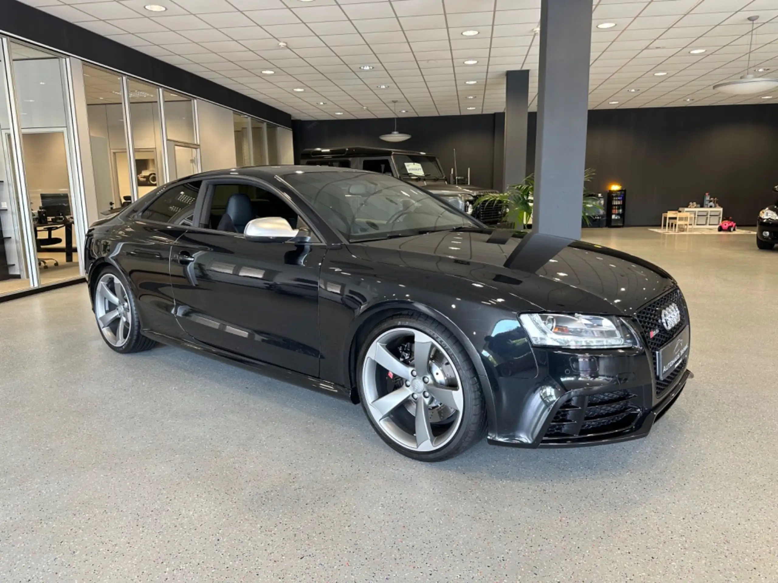 Audi - RS5