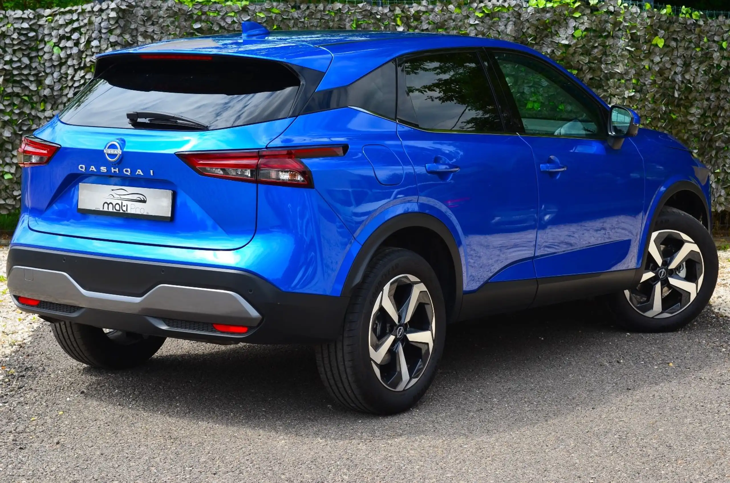 Nissan - Qashqai