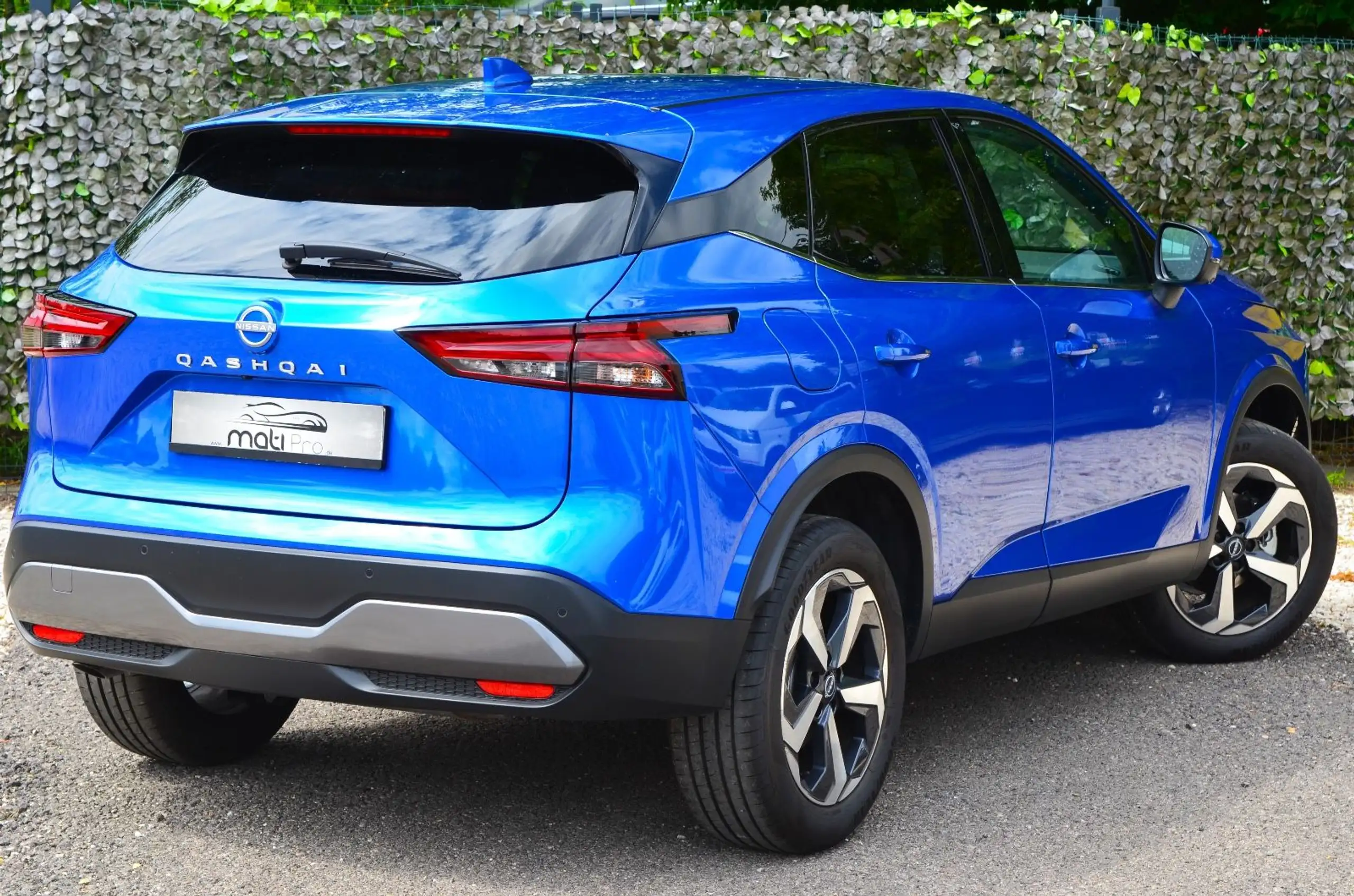 Nissan - Qashqai