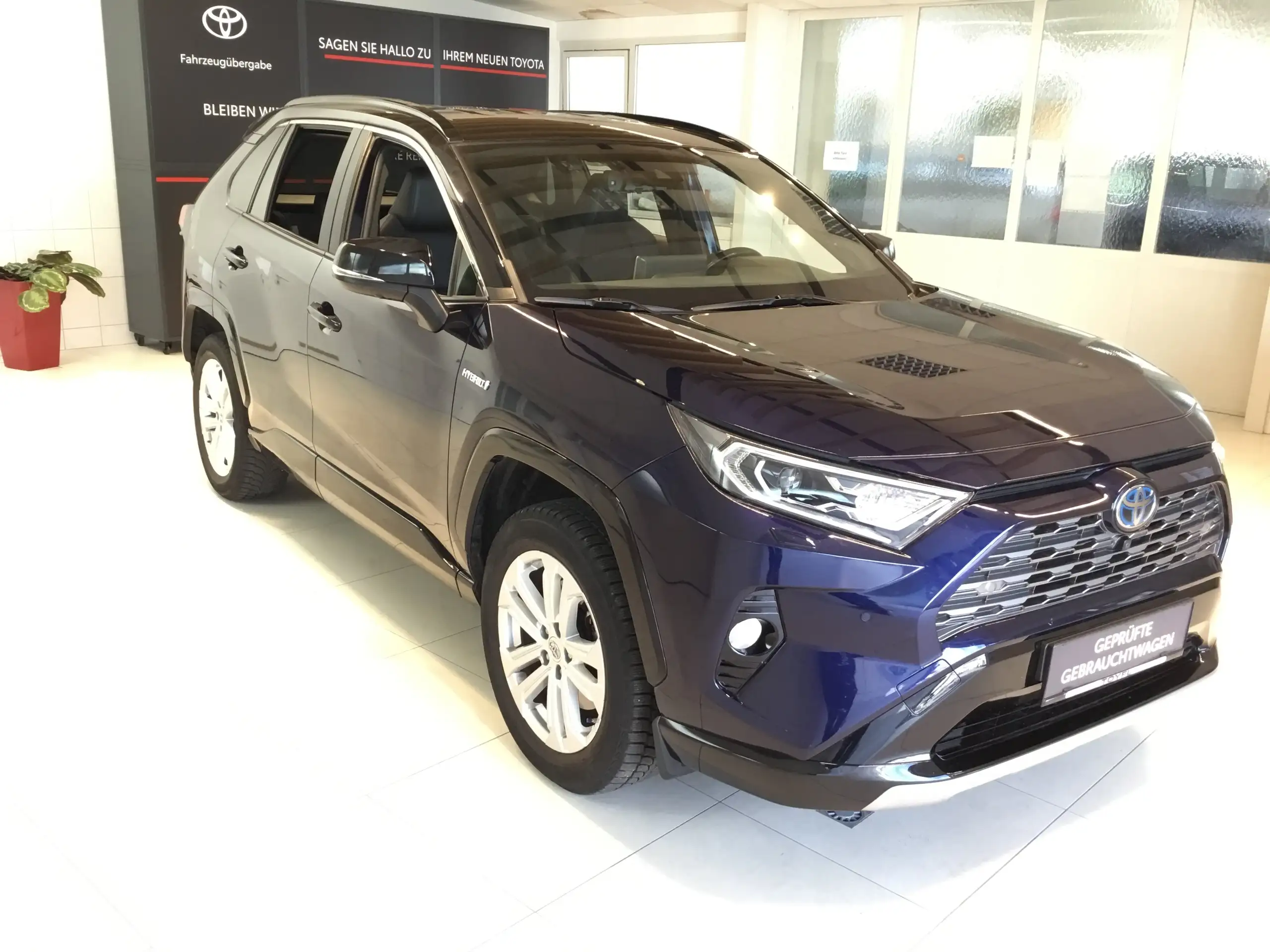 Toyota - RAV 4