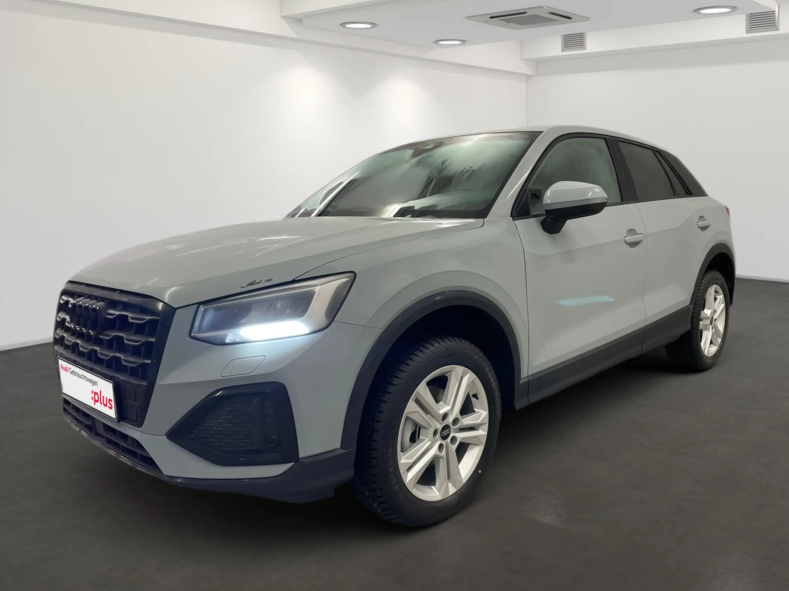 Audi - Q2