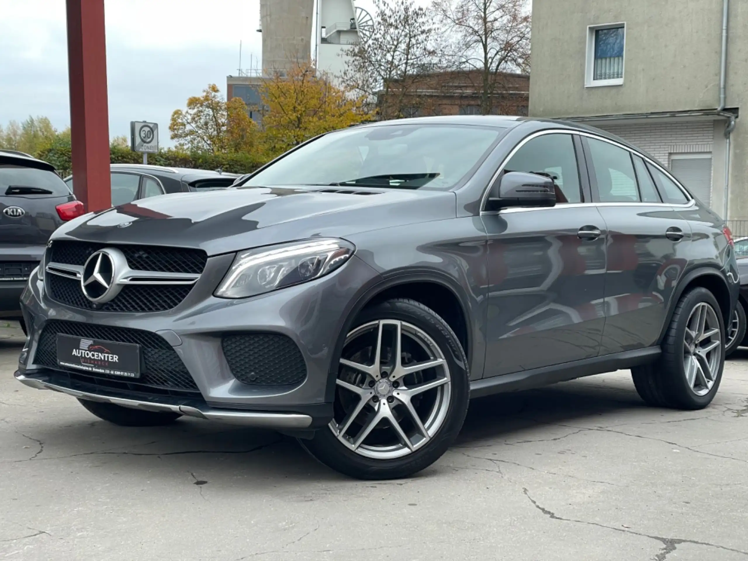 Mercedes-Benz - GLE 350