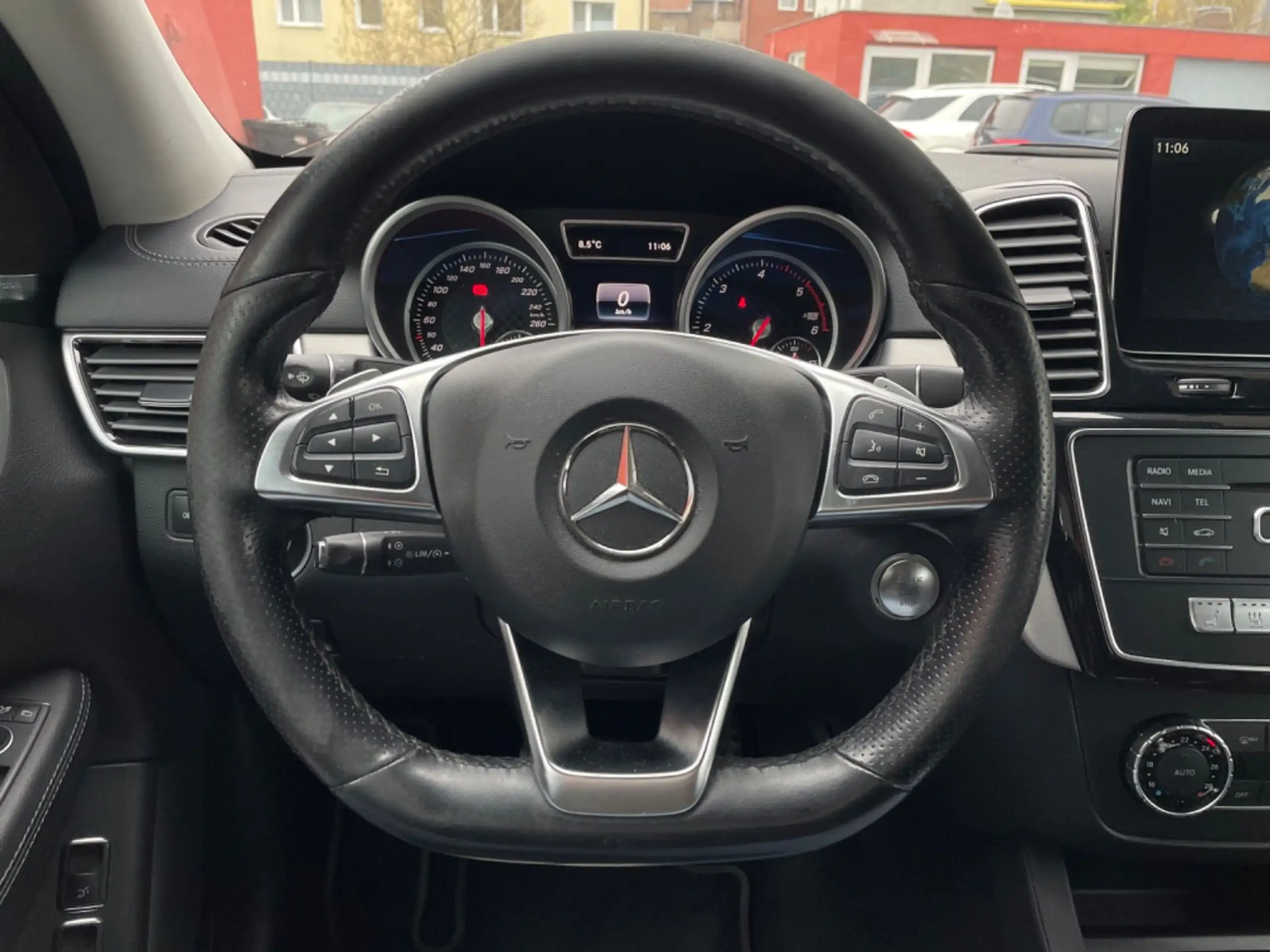 Mercedes-Benz - GLE 350