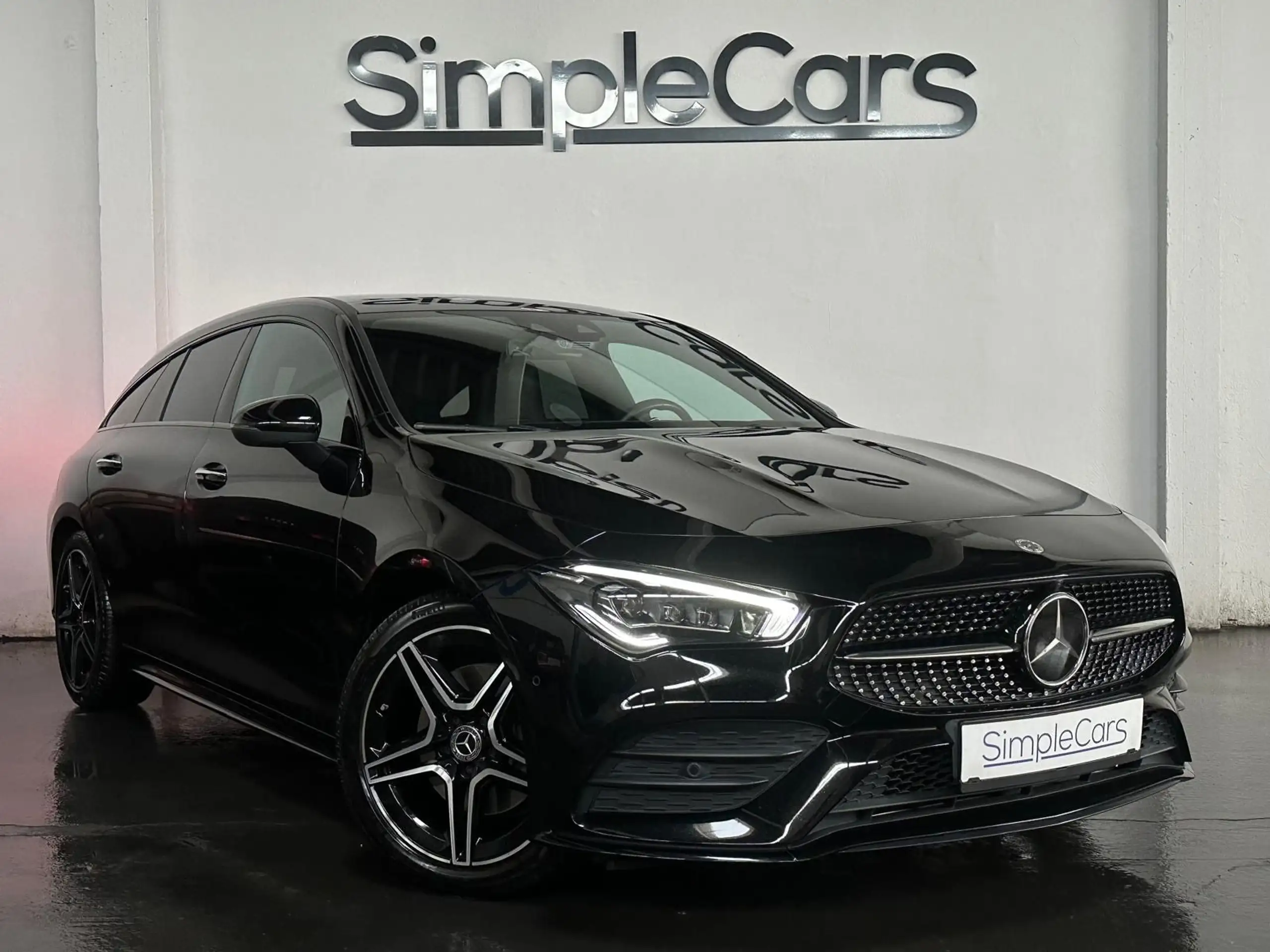 Mercedes-Benz - CLA 220