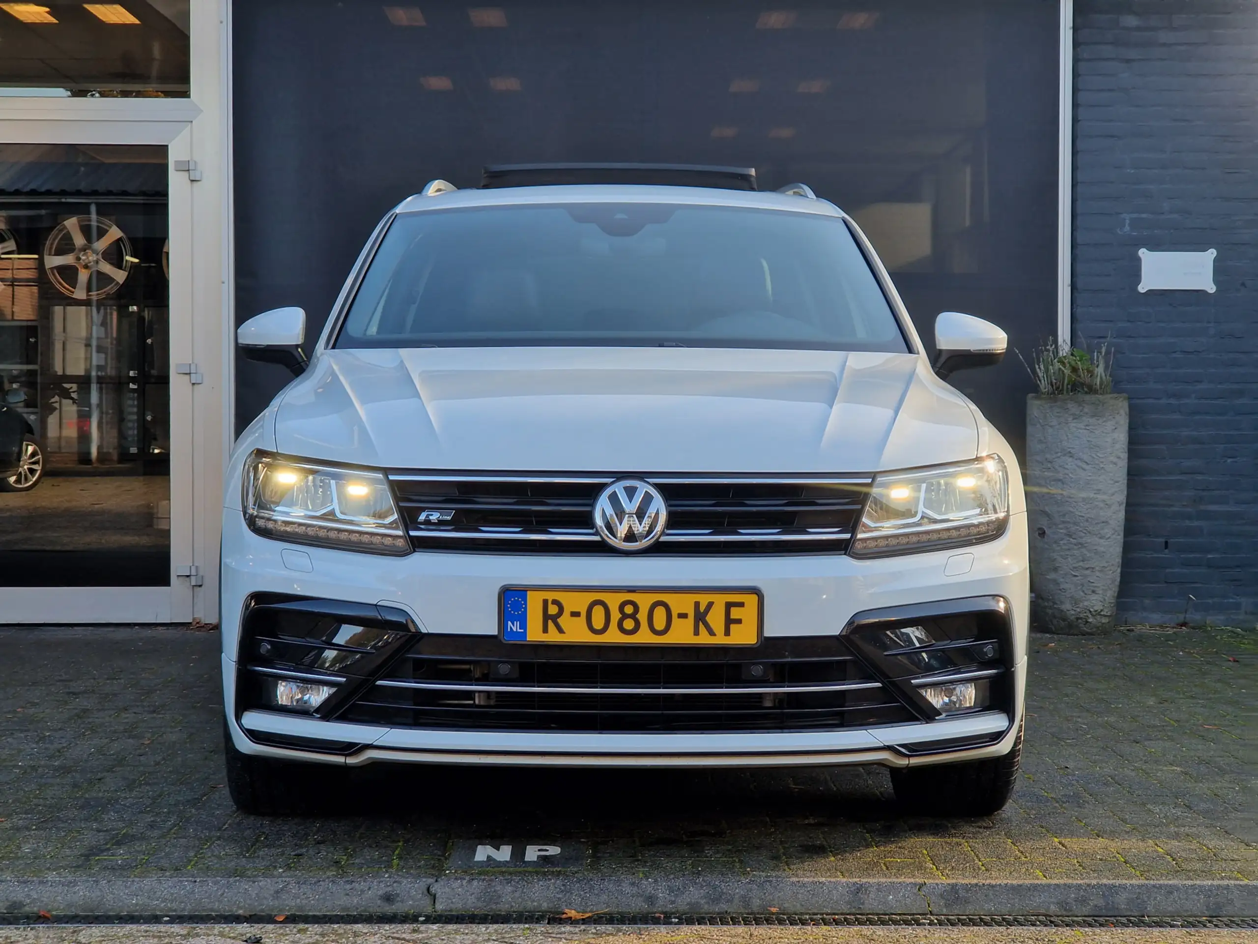 Volkswagen - Tiguan