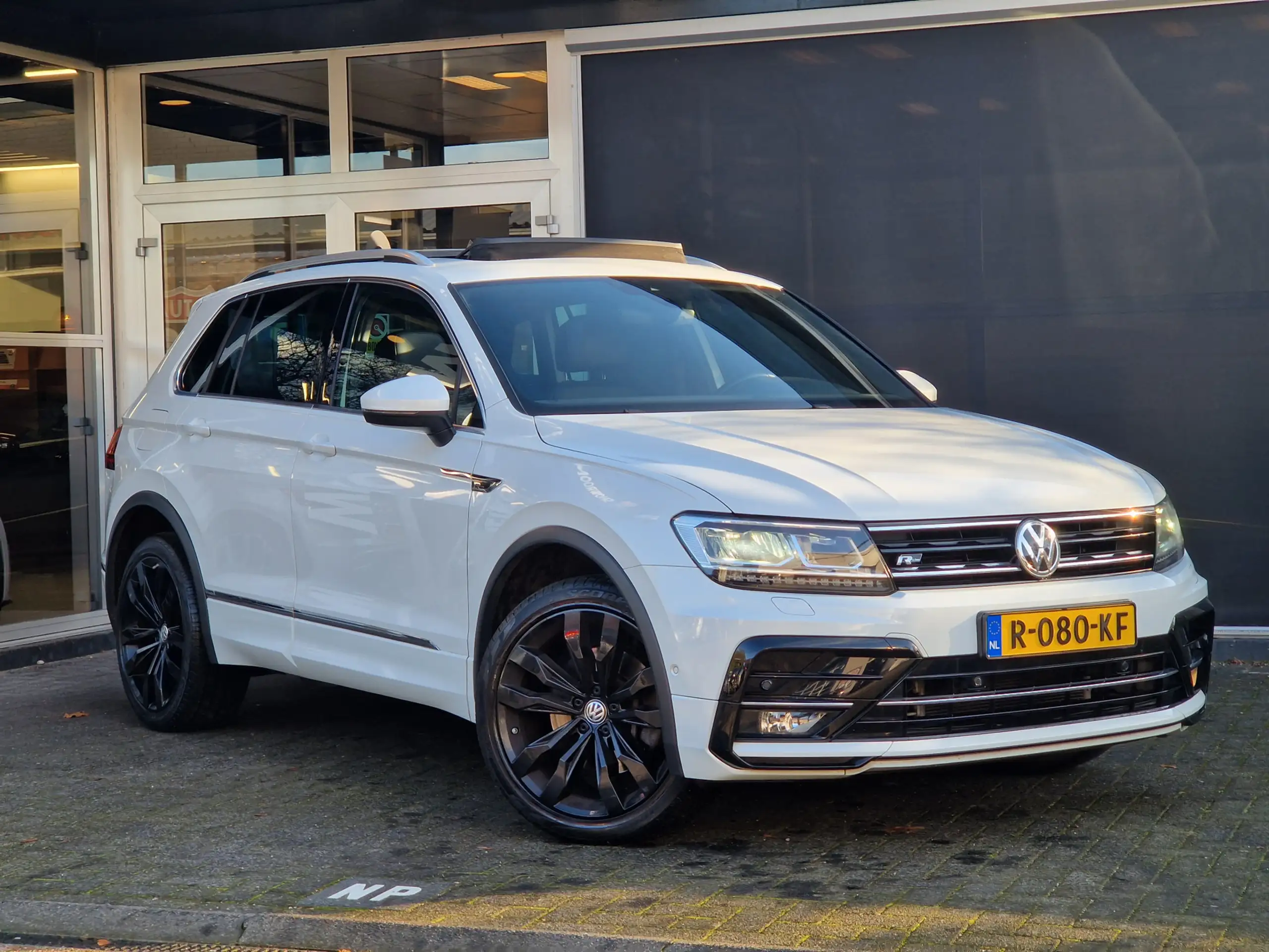 Volkswagen - Tiguan