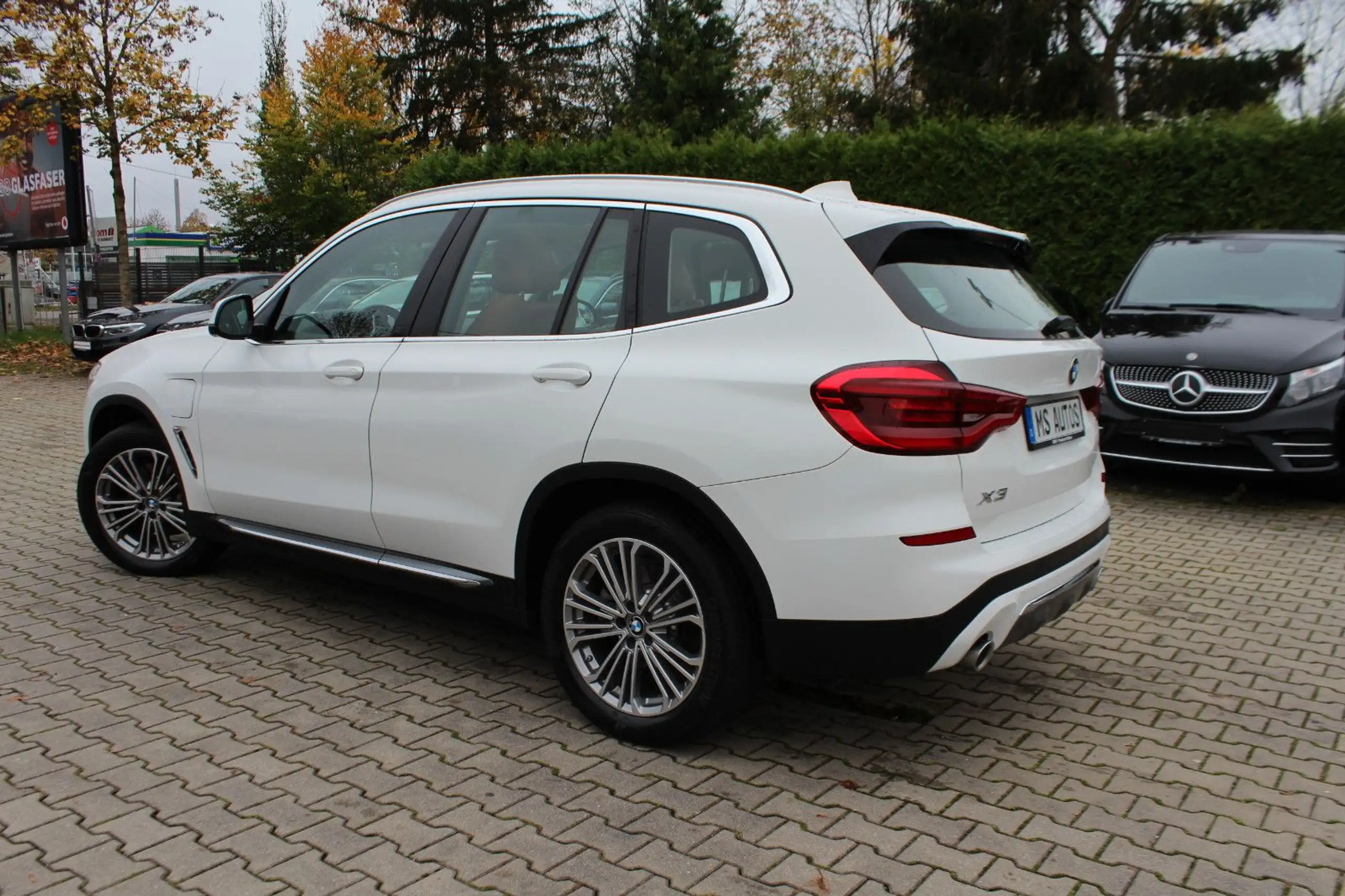 BMW - X3