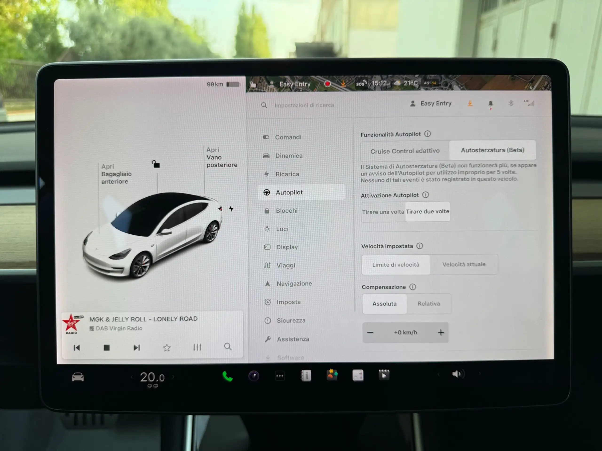 Tesla - Model 3