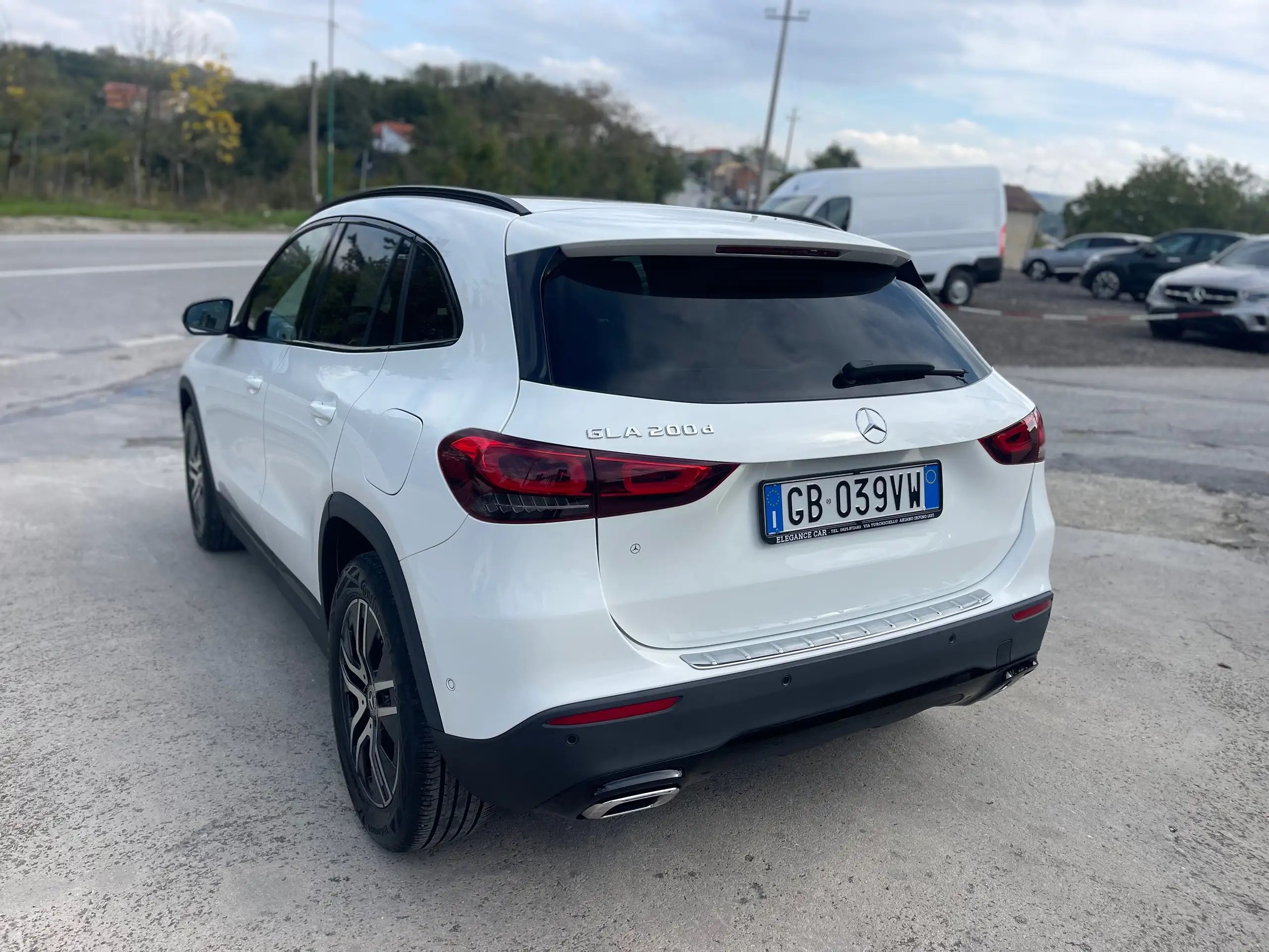 Mercedes-Benz - GLA 200