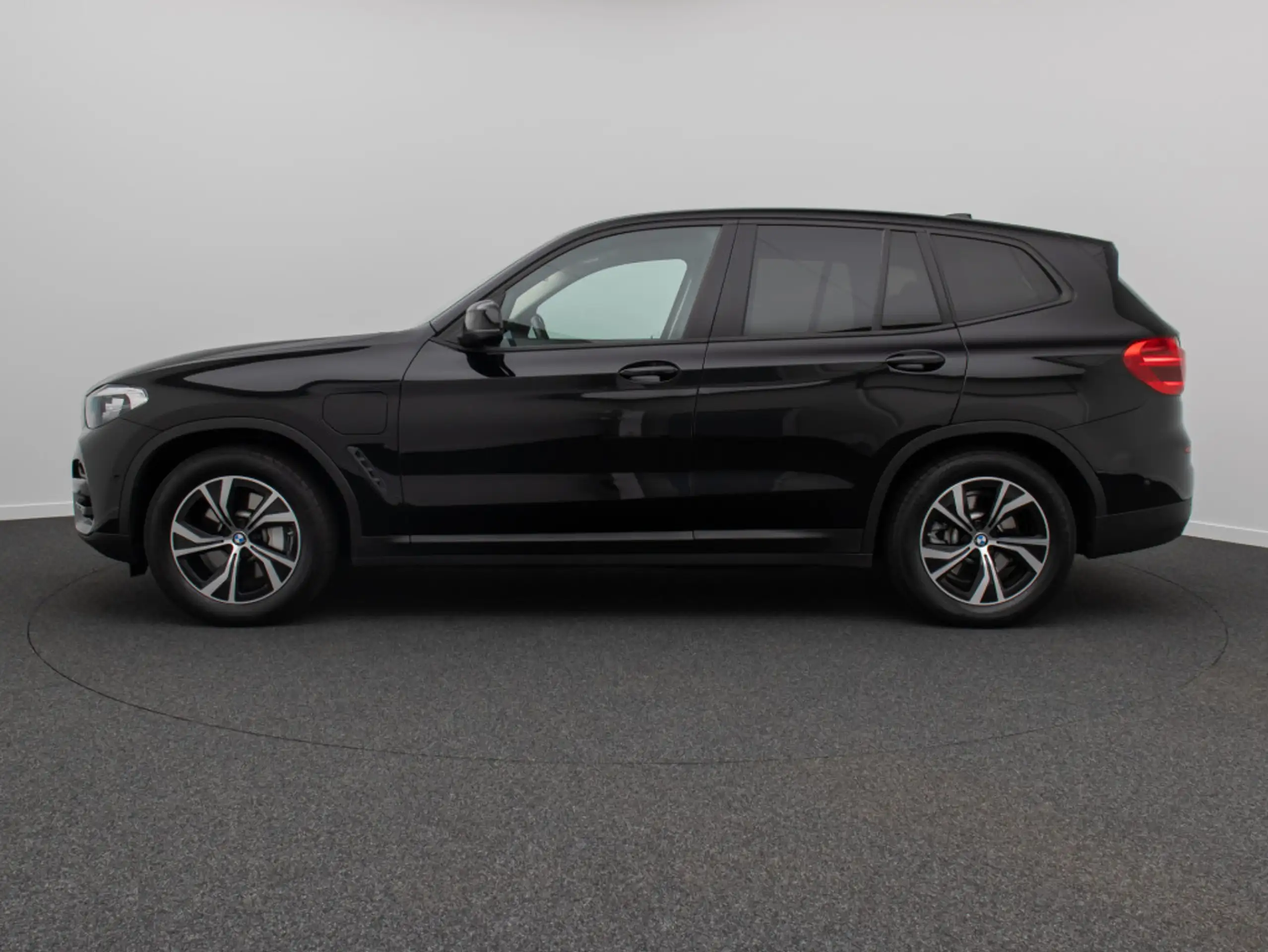 BMW - X3