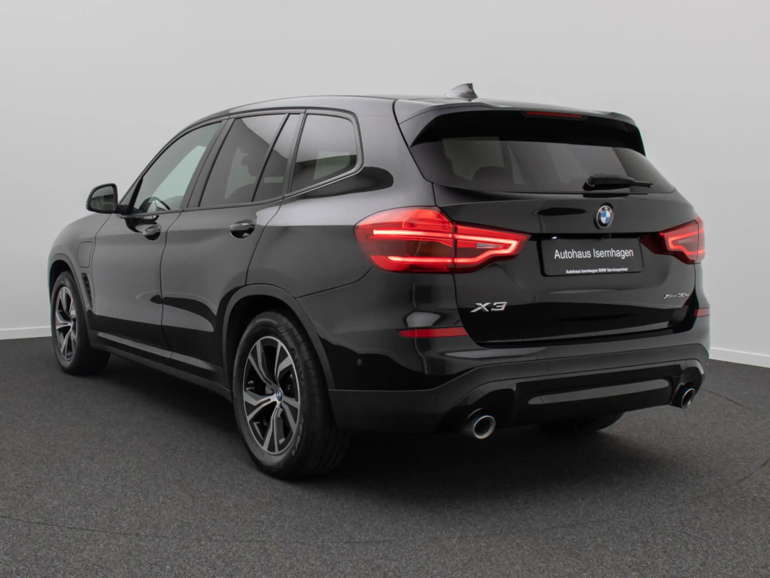 BMW - X3