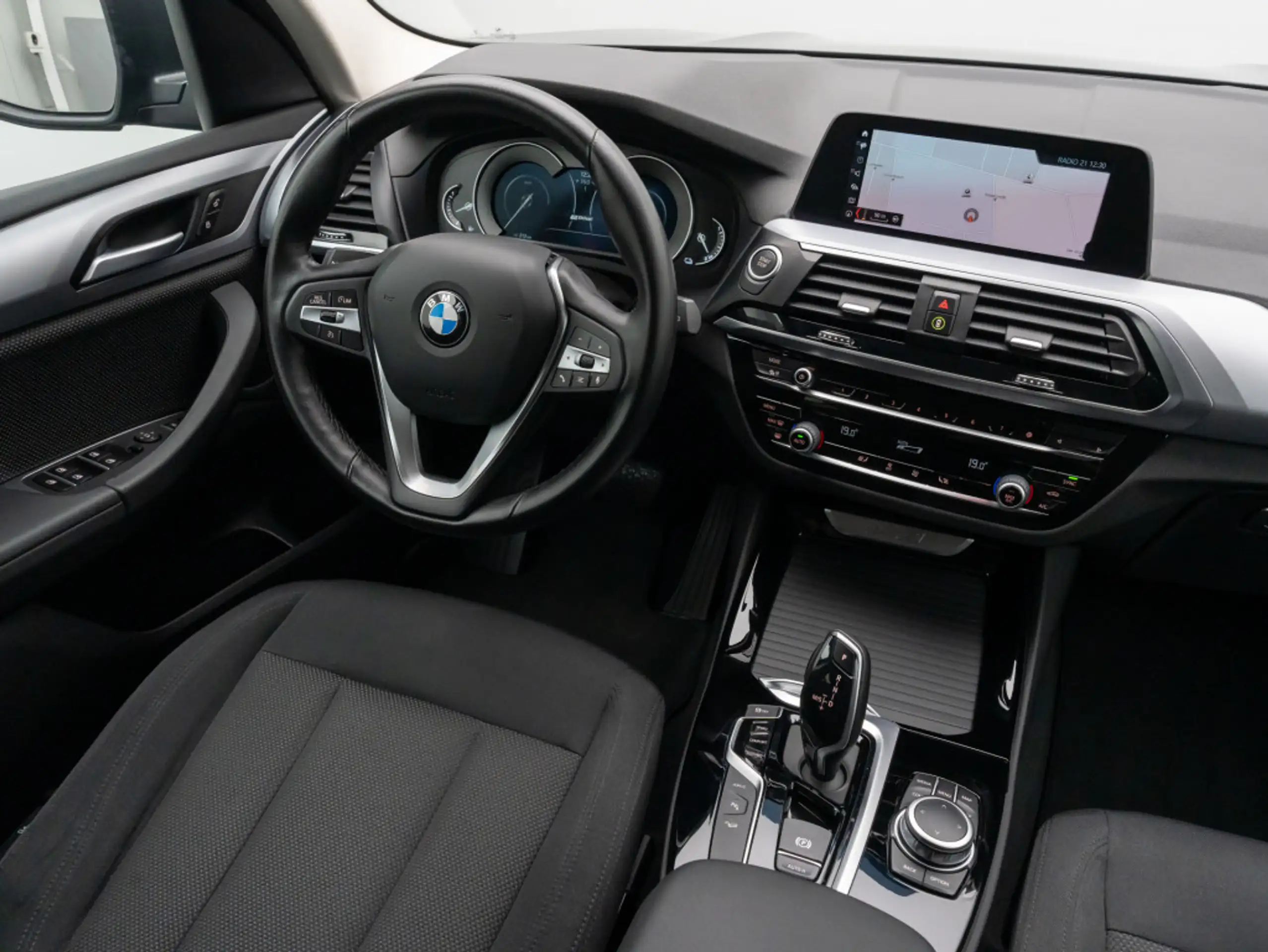 BMW - X3