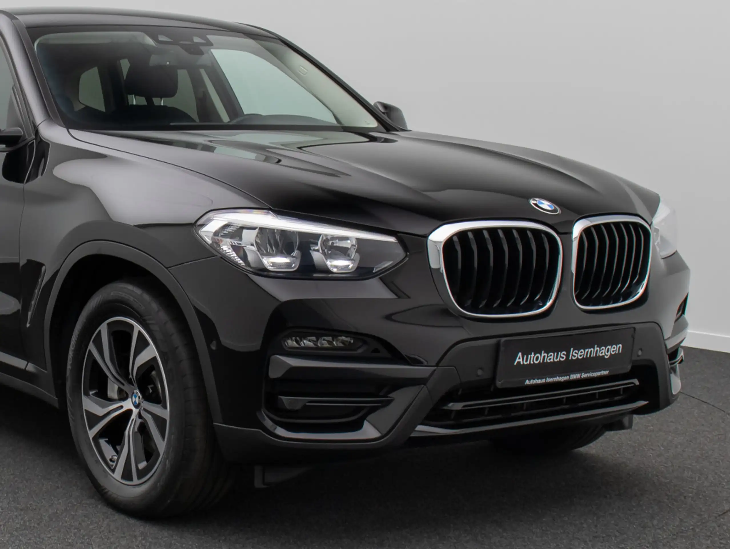 BMW - X3