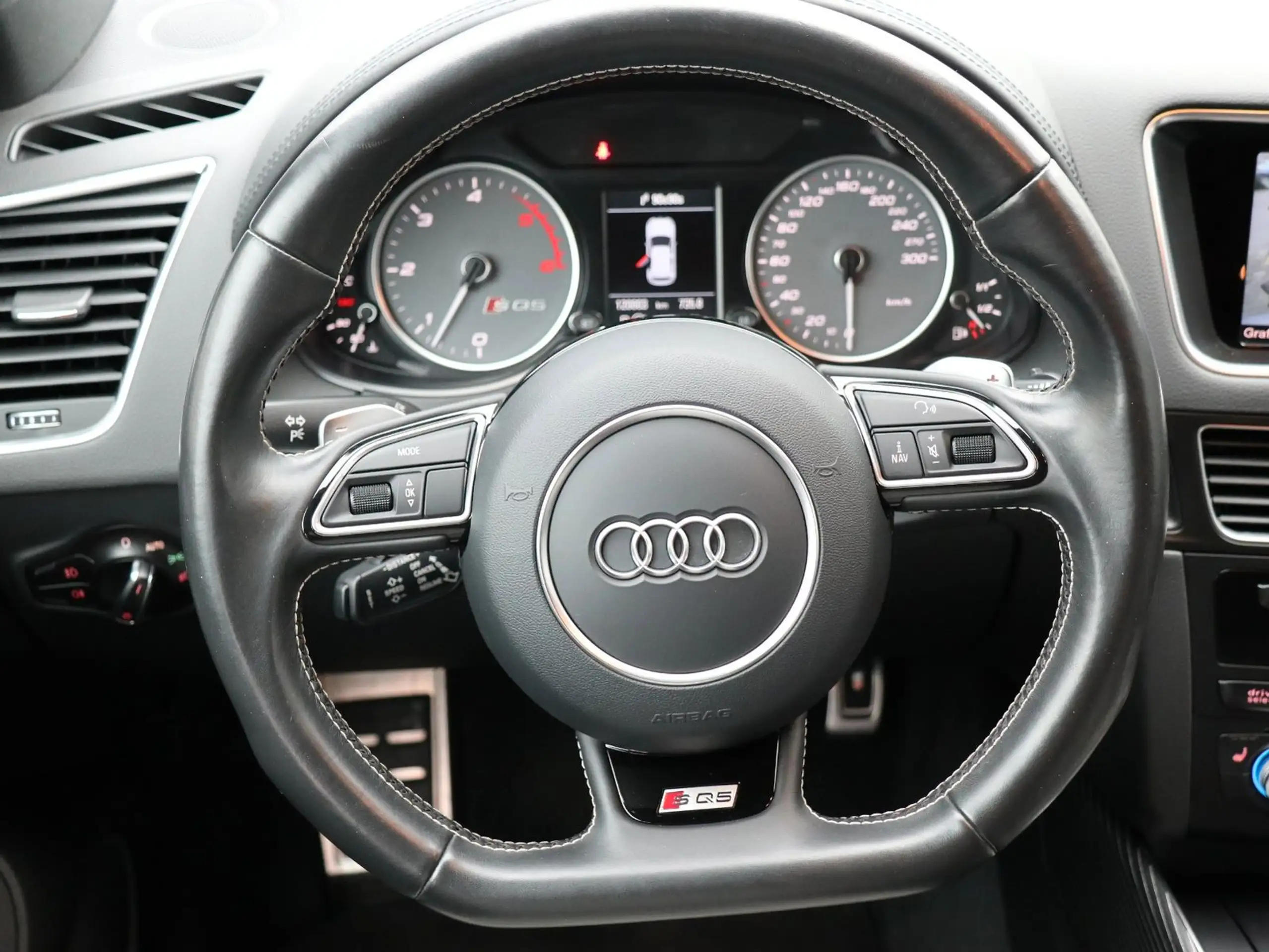 Audi - SQ5