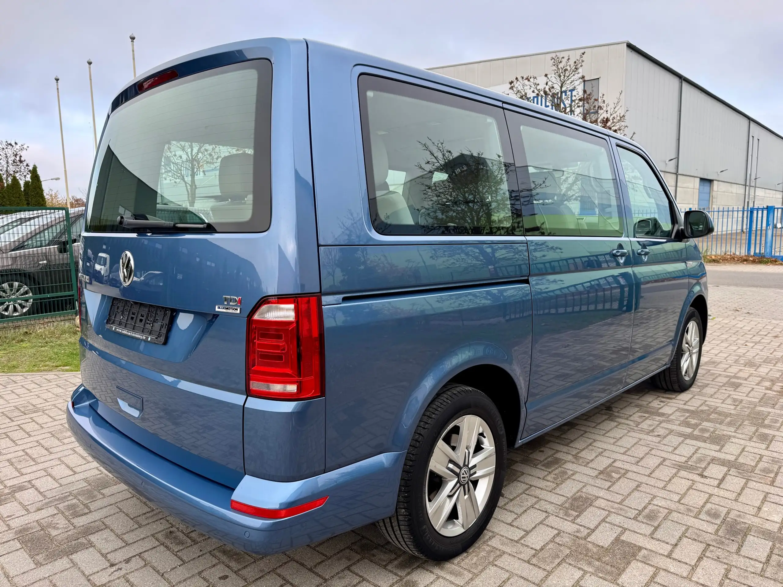 Volkswagen - T6 Multivan