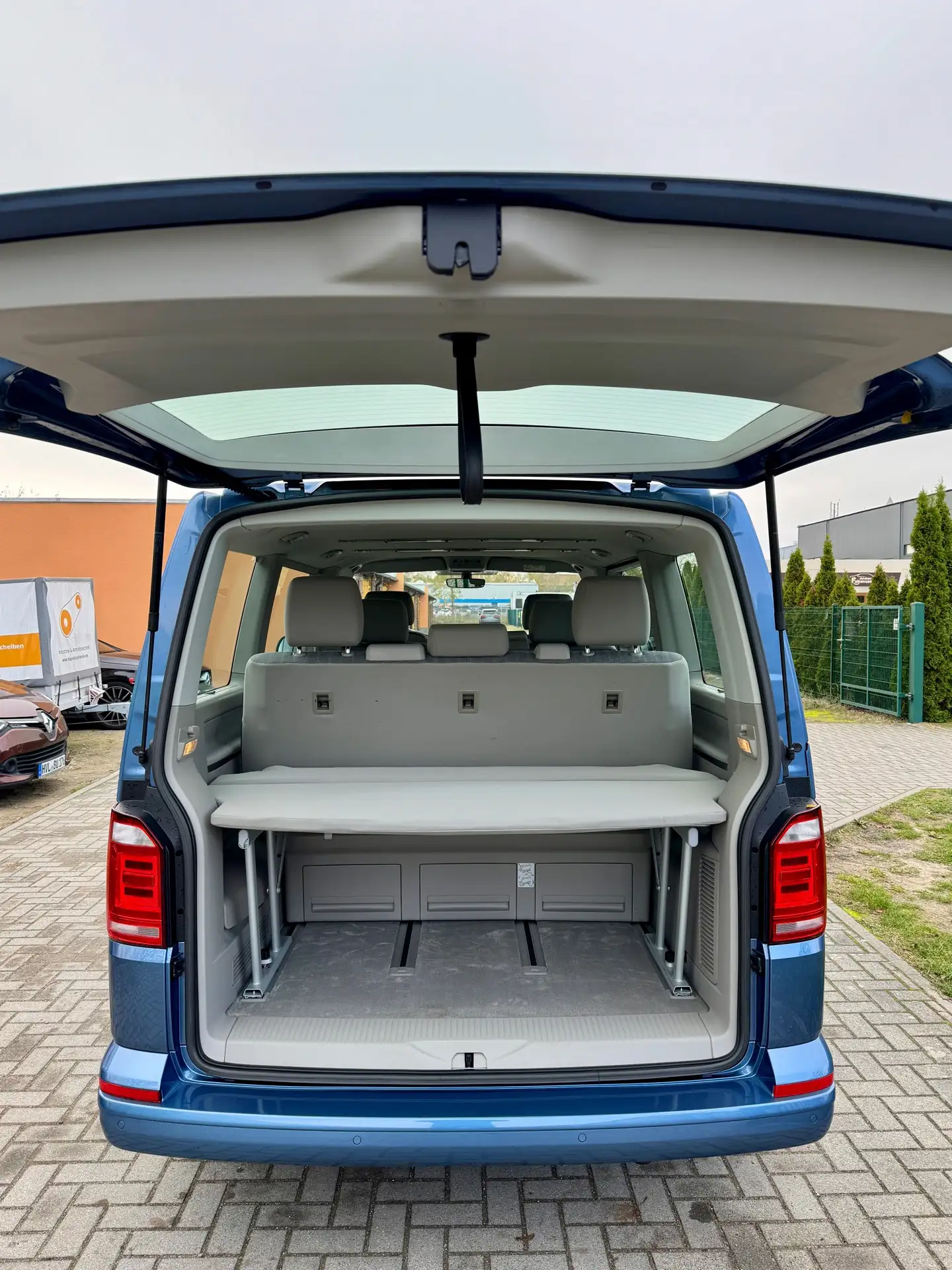 Volkswagen - T6 Multivan