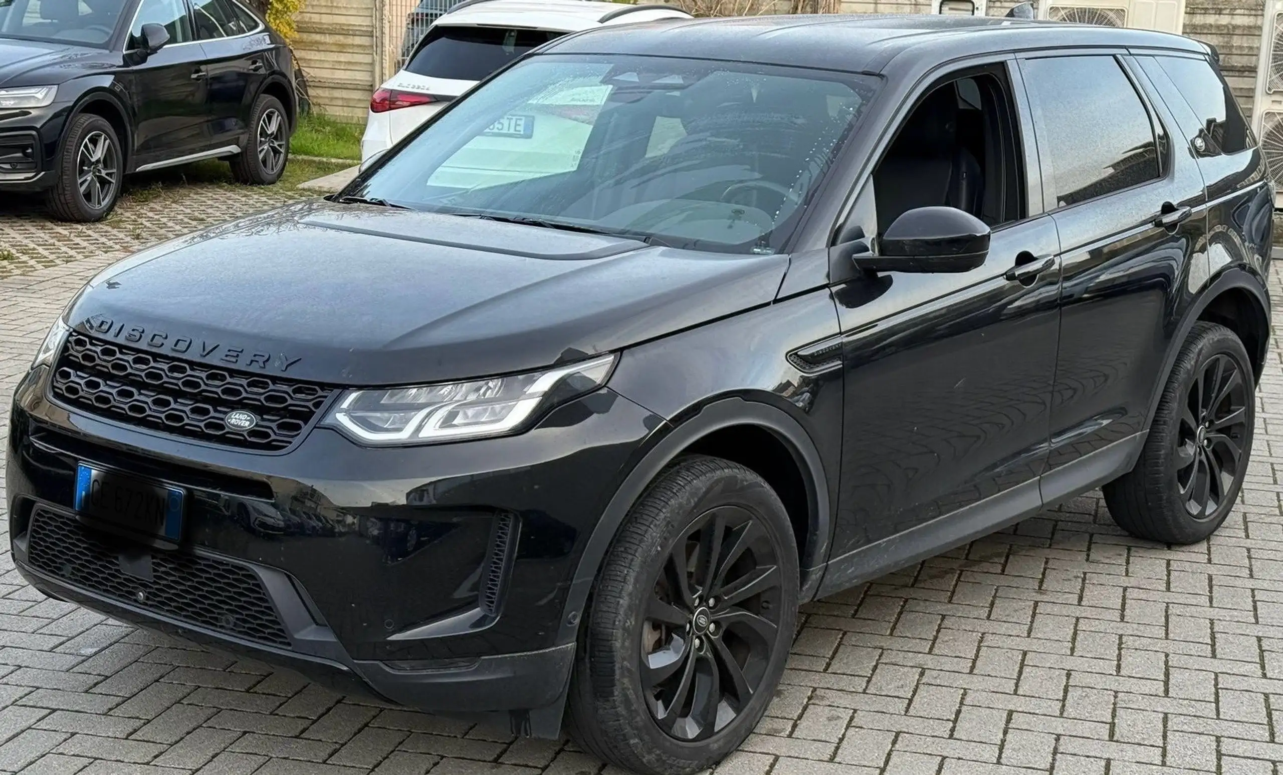 Land Rover - Discovery Sport