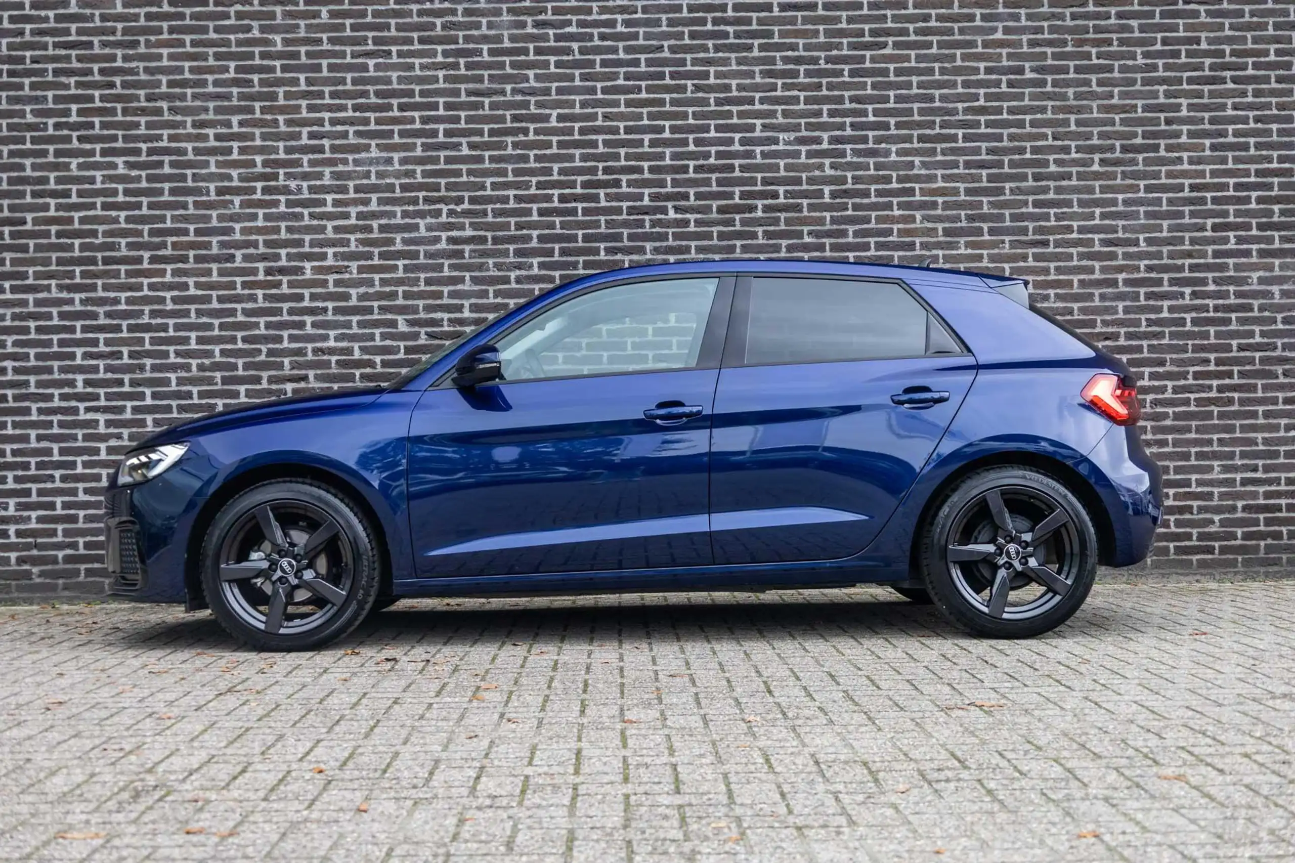 Audi - A1