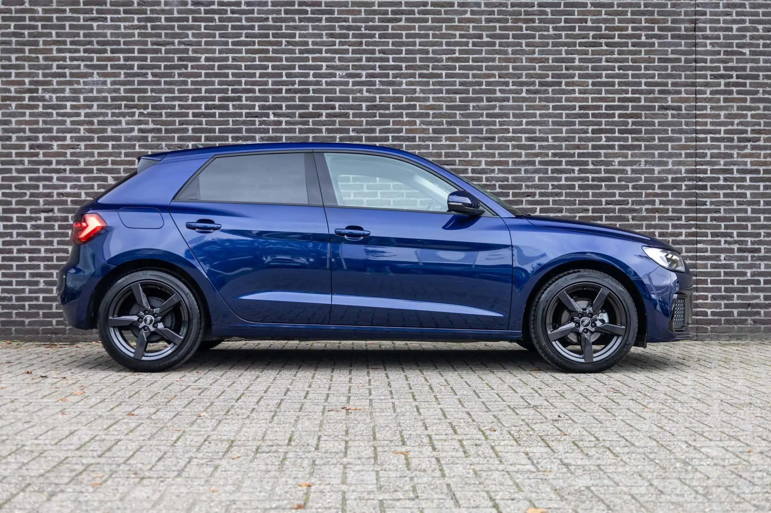 Audi - A1