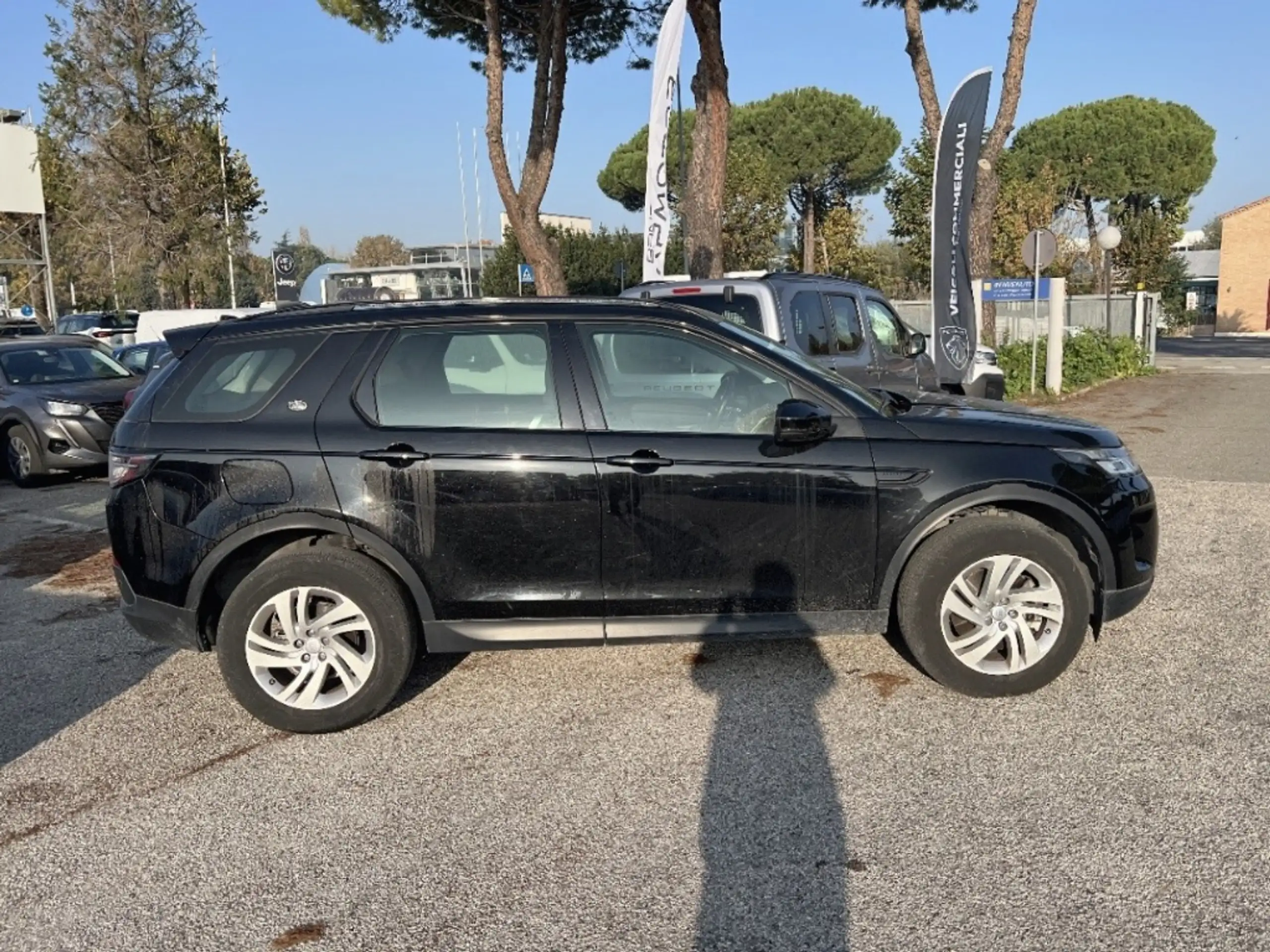 Land Rover - Discovery Sport