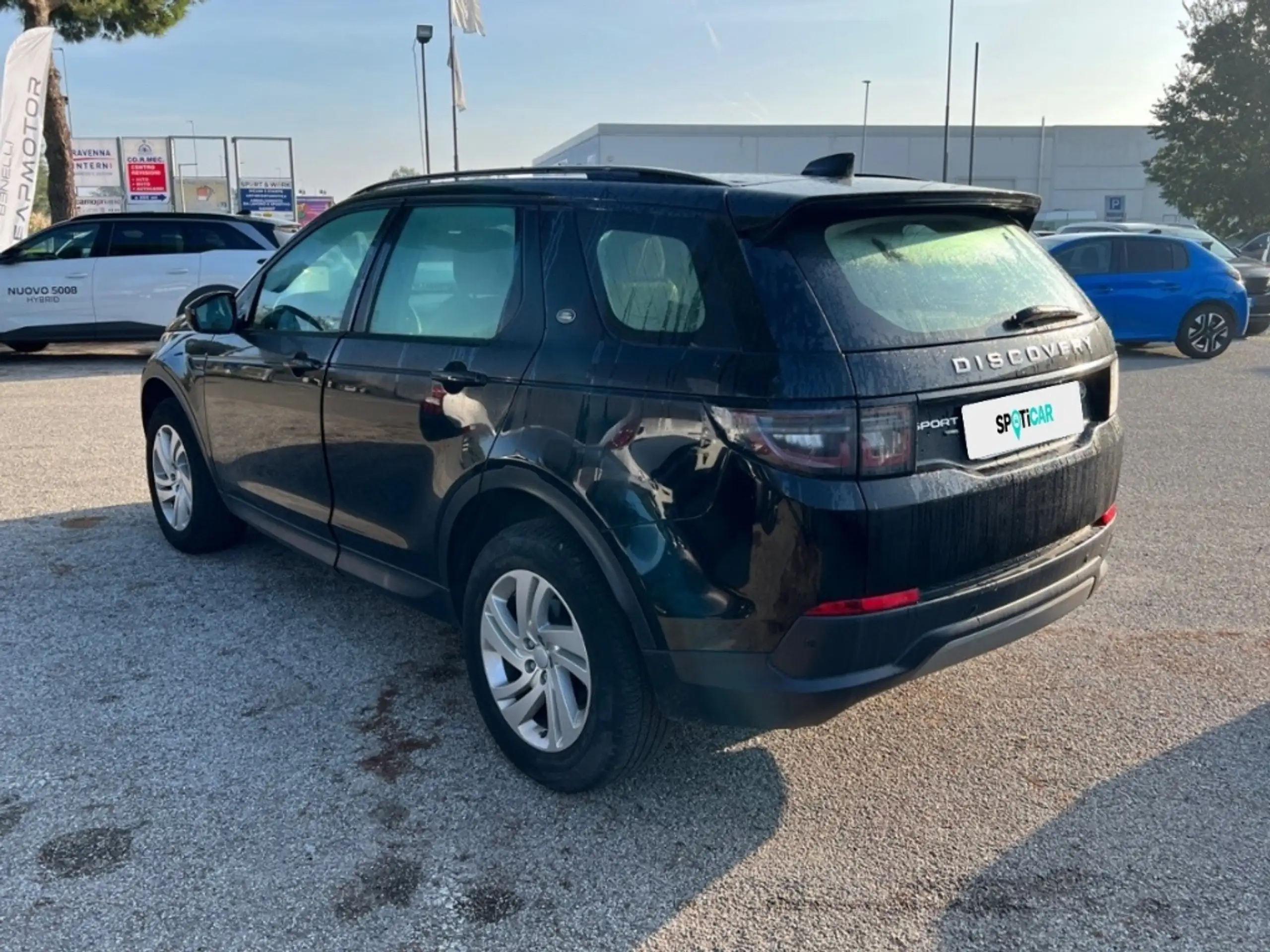 Land Rover - Discovery Sport