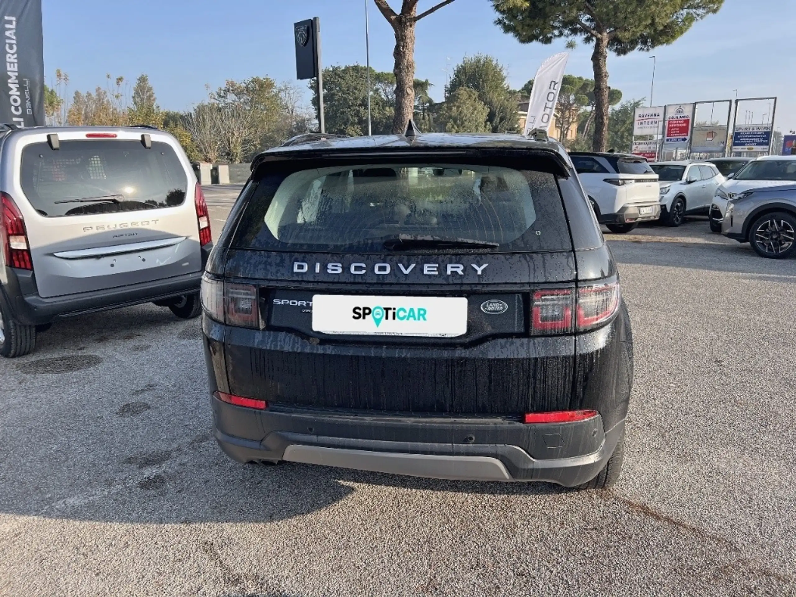 Land Rover - Discovery Sport