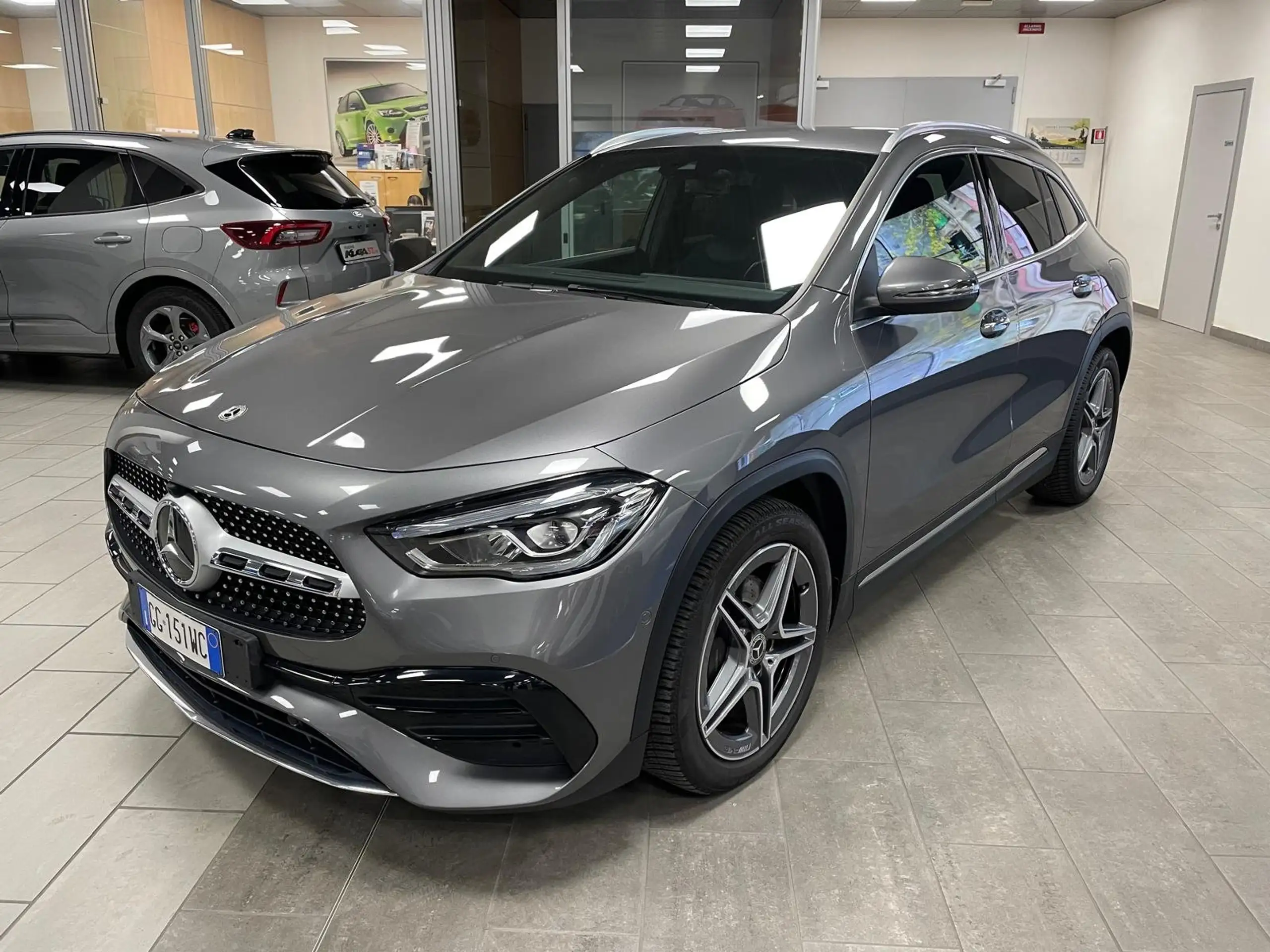 Mercedes-Benz - GLA 180