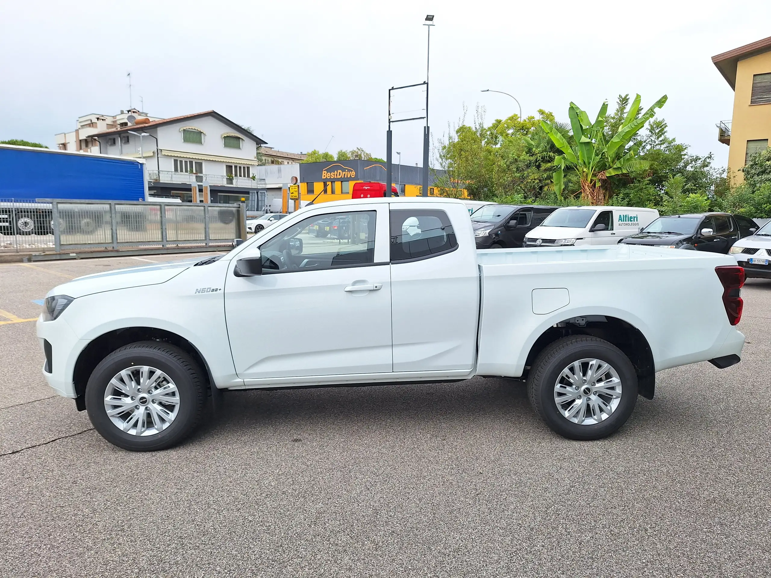 Isuzu - D-Max