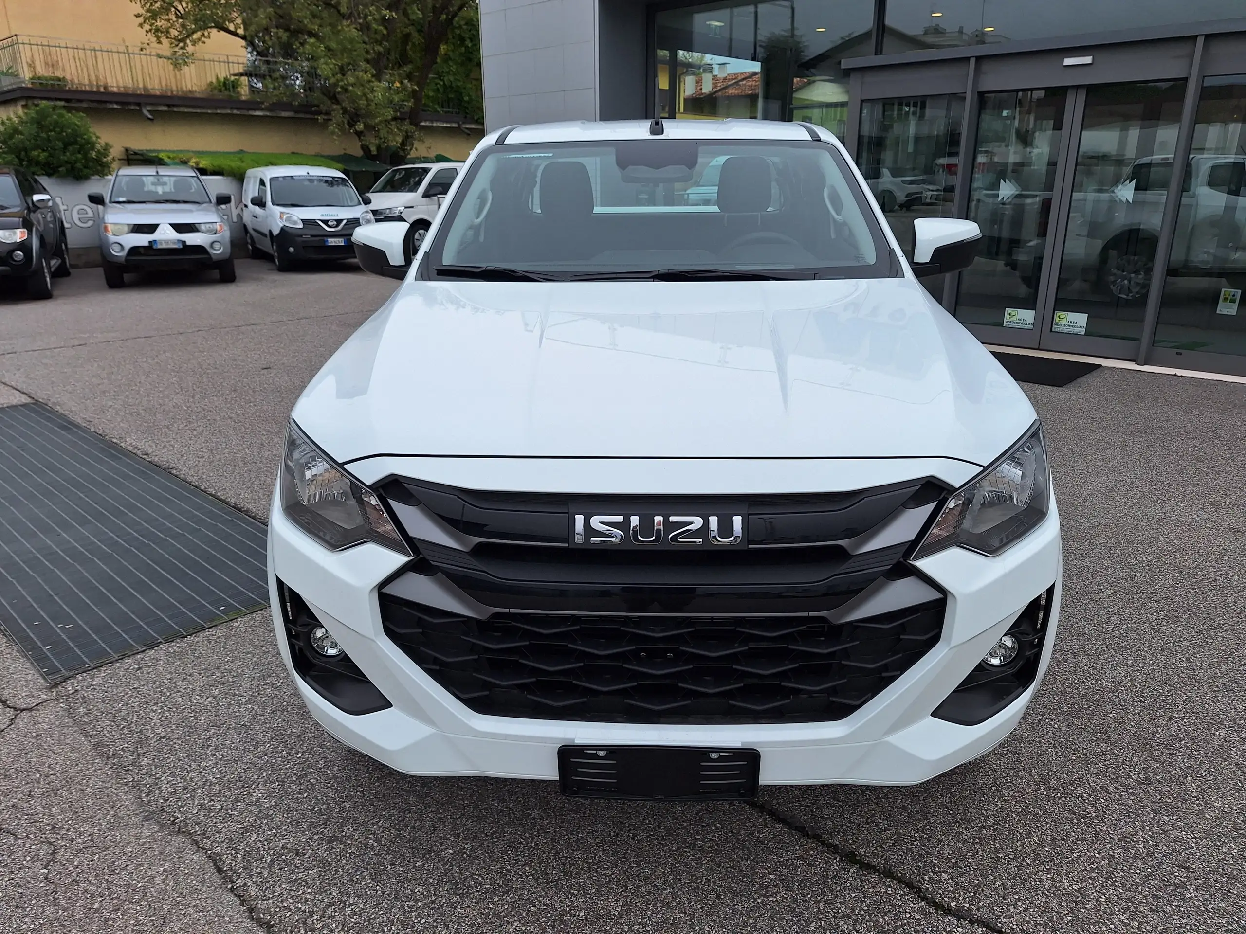 Isuzu - D-Max