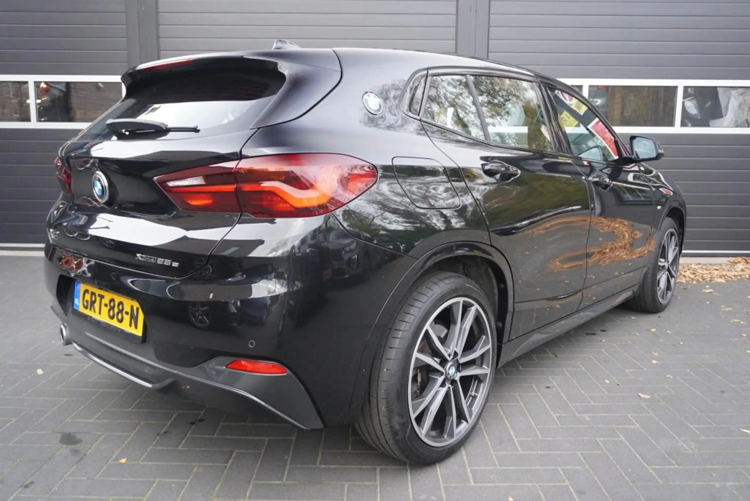 BMW - X2