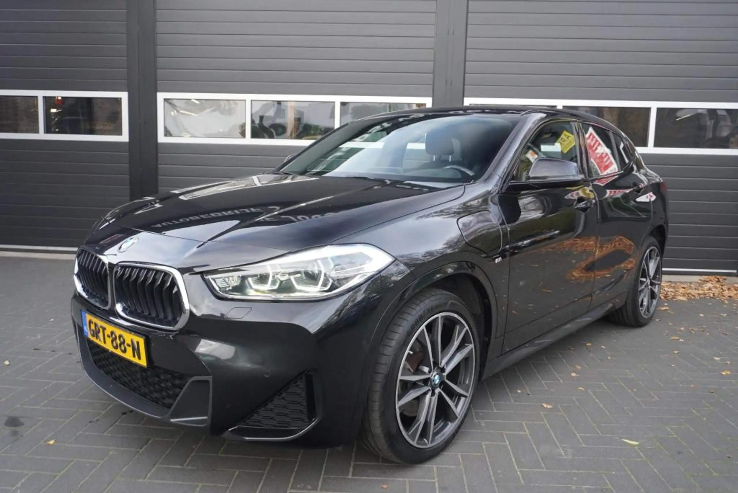 BMW - X2