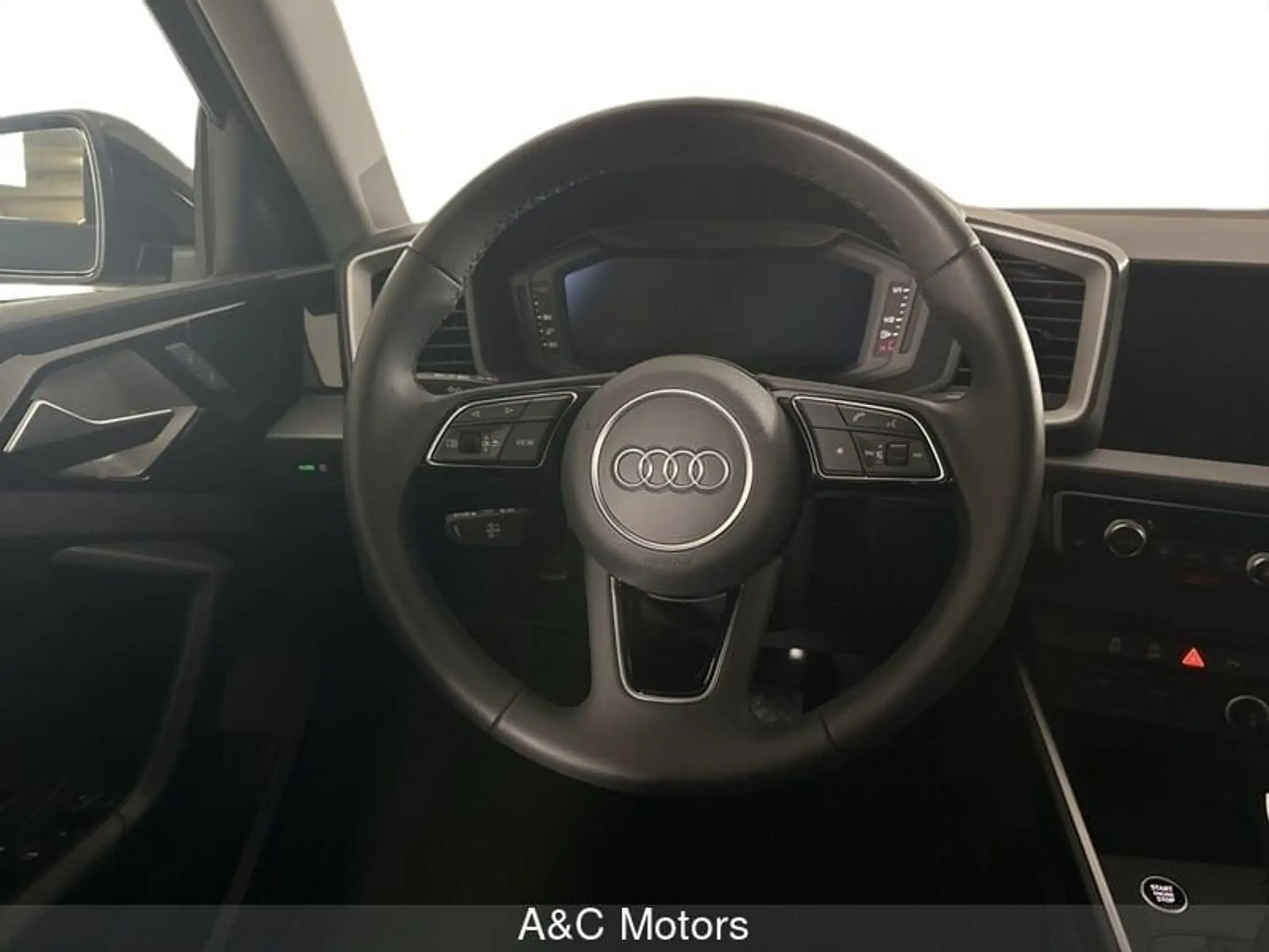 Audi - A1