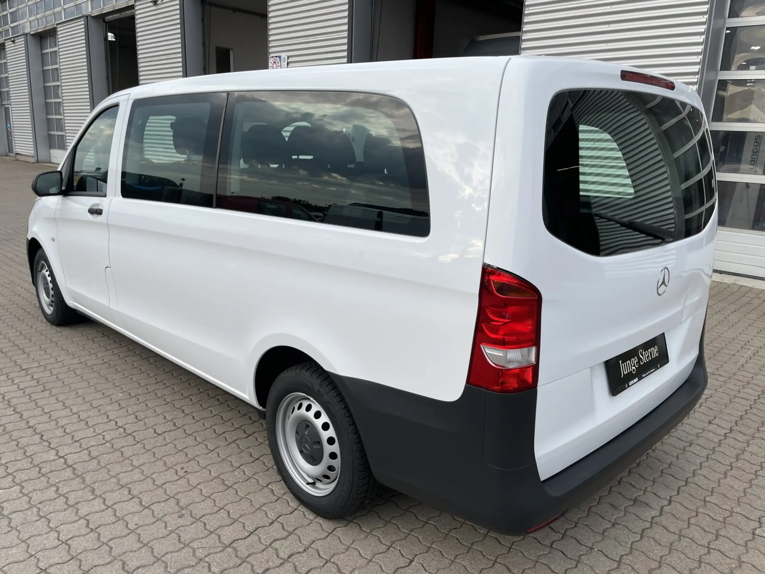 Mercedes-Benz - Vito