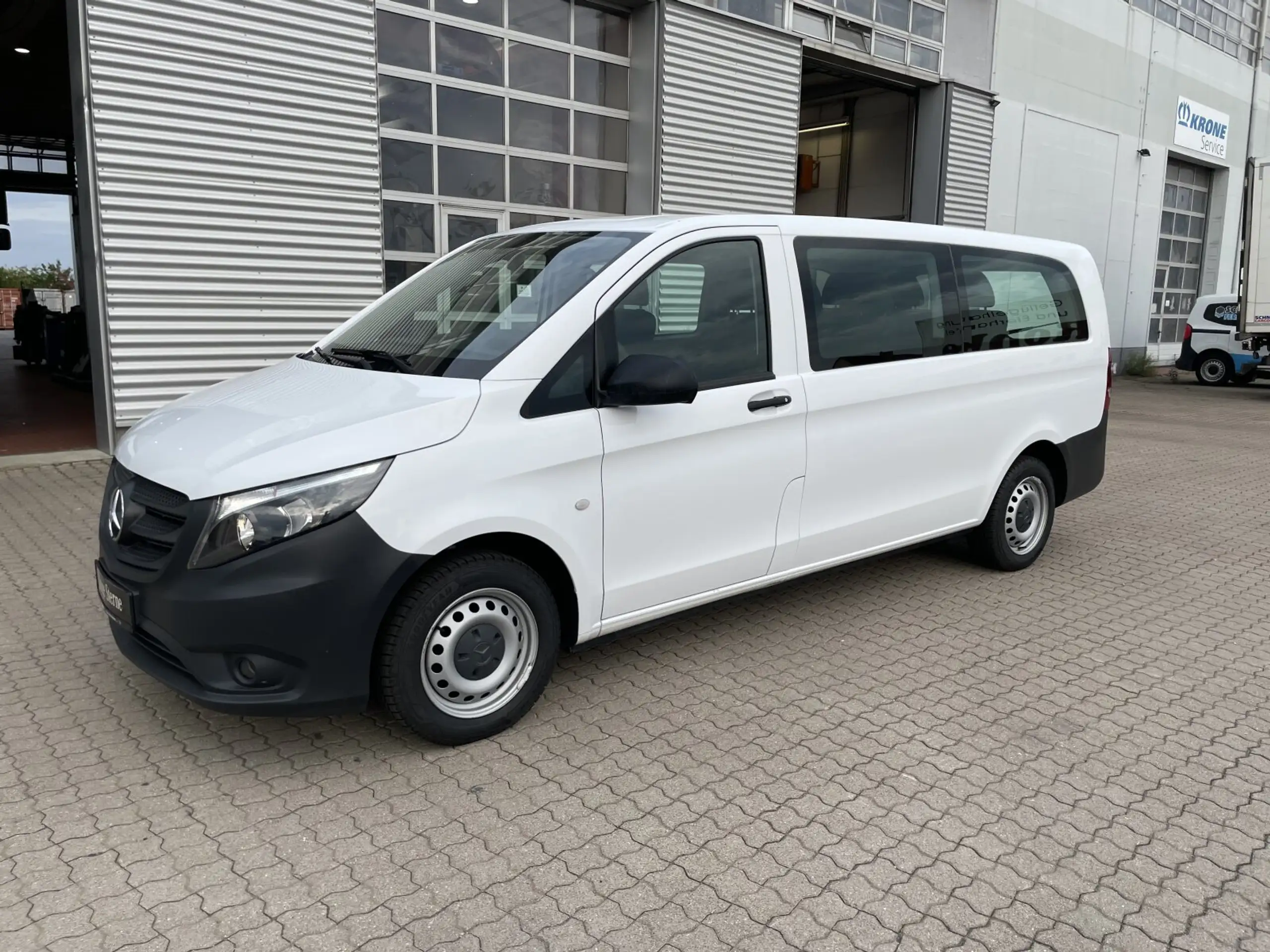 Mercedes-Benz - Vito