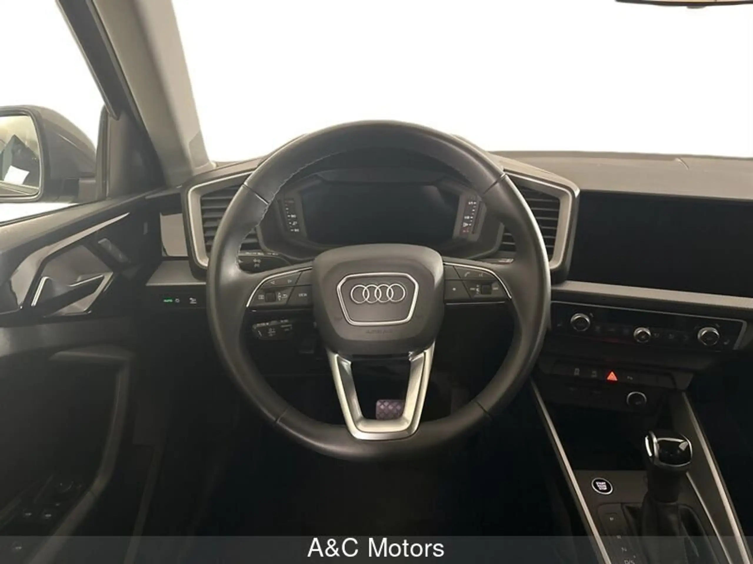 Audi - A1