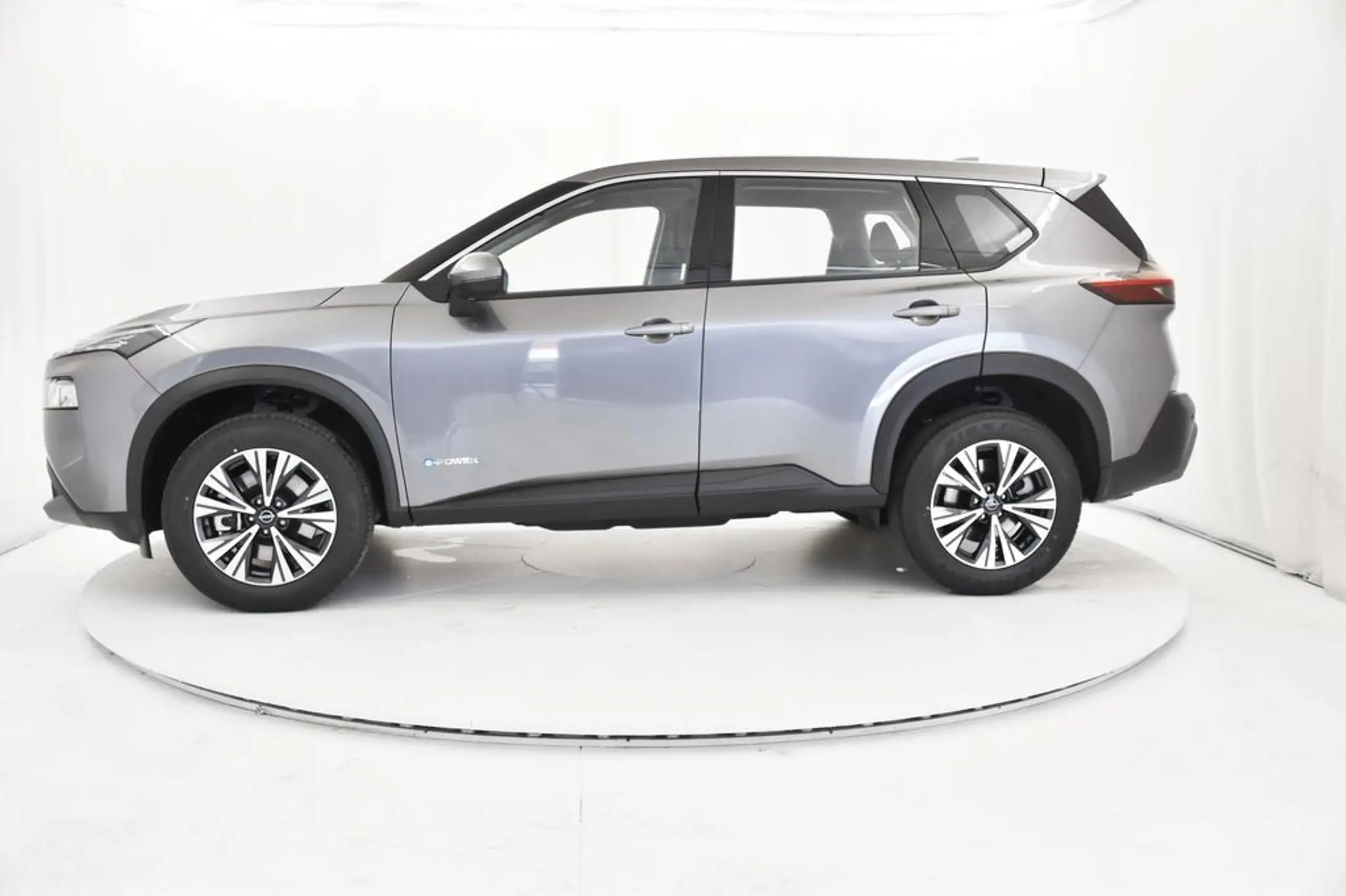 Nissan - X-Trail