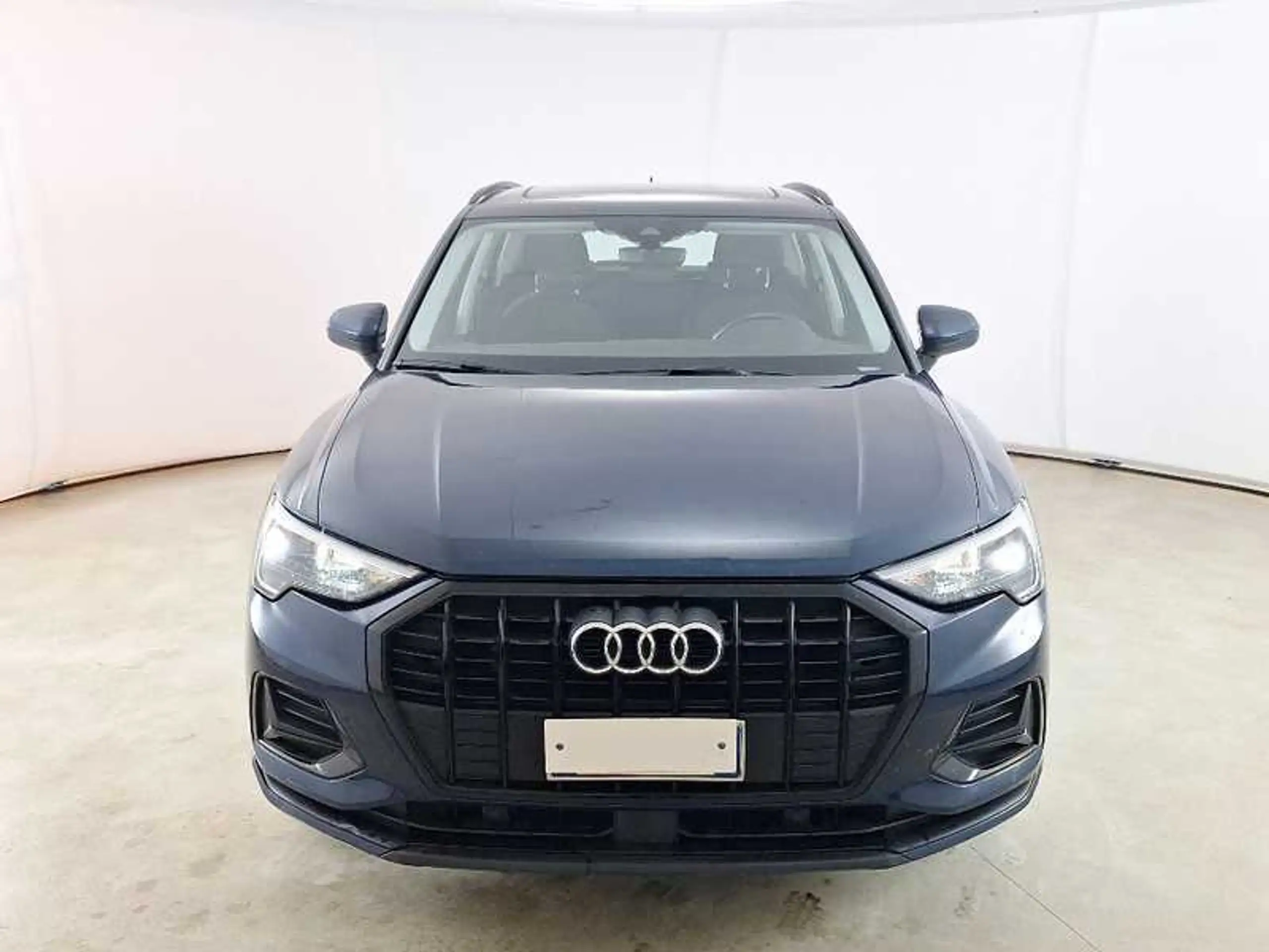 Audi - Q3