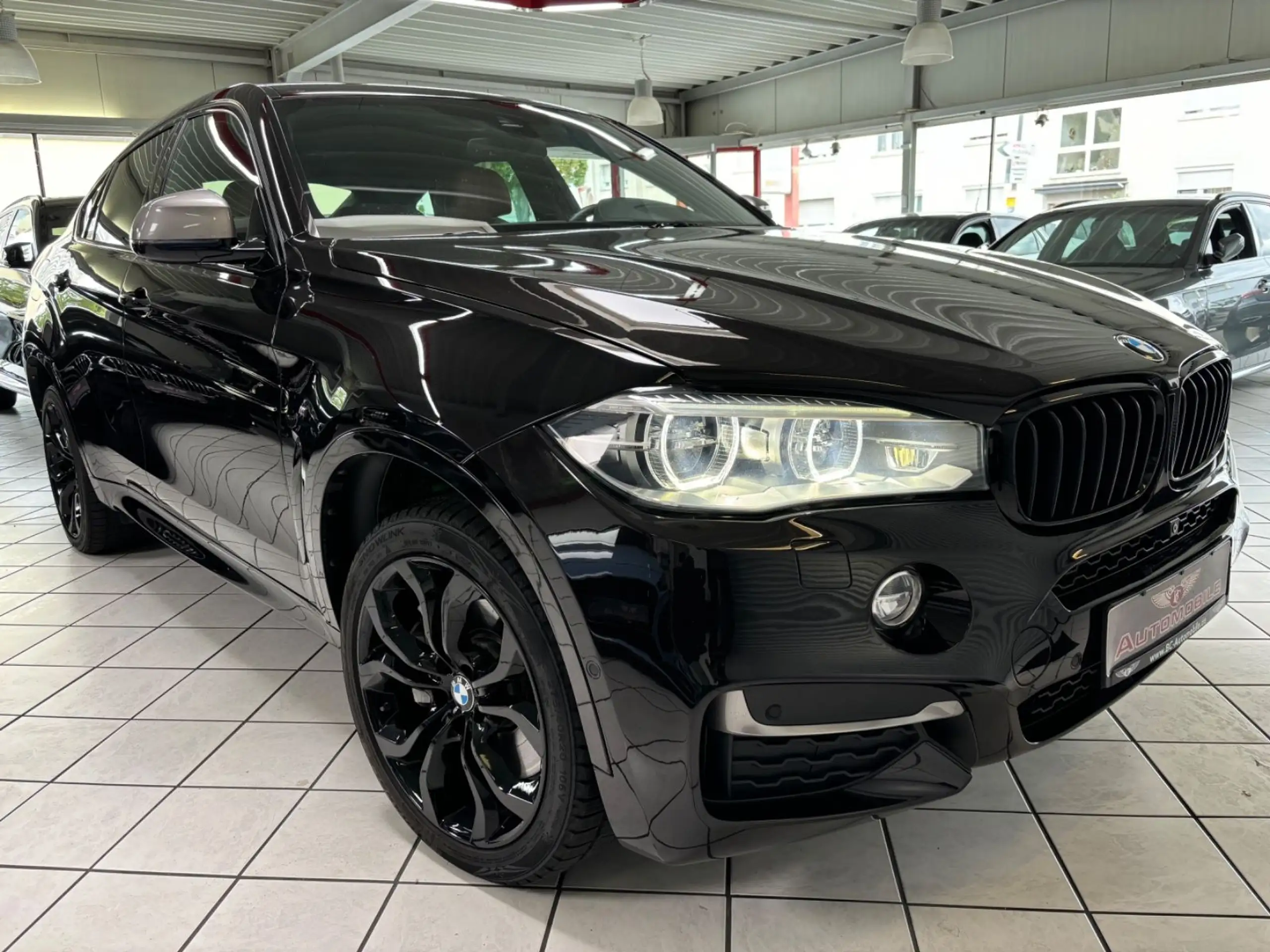 BMW - X6