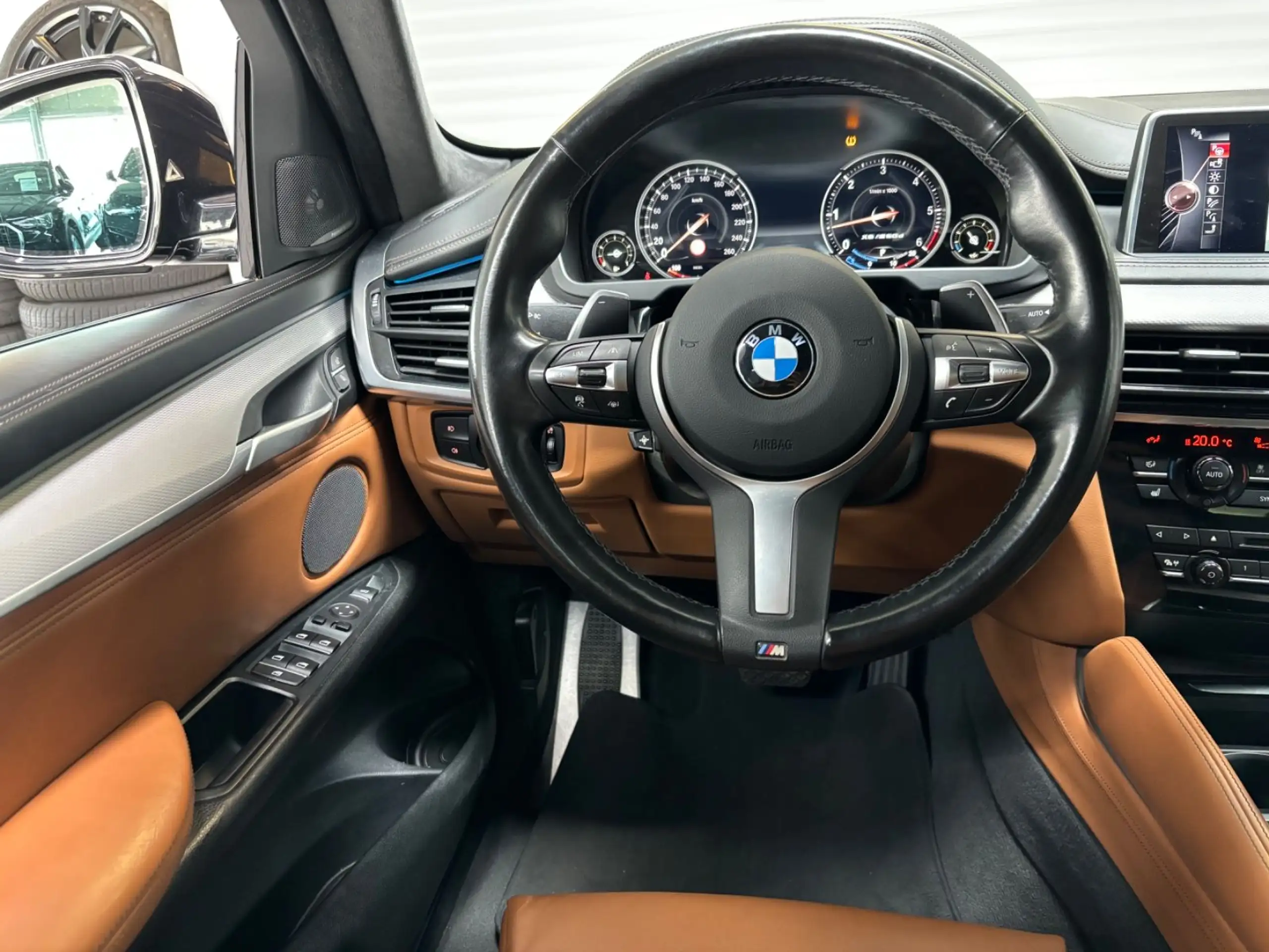 BMW - X6