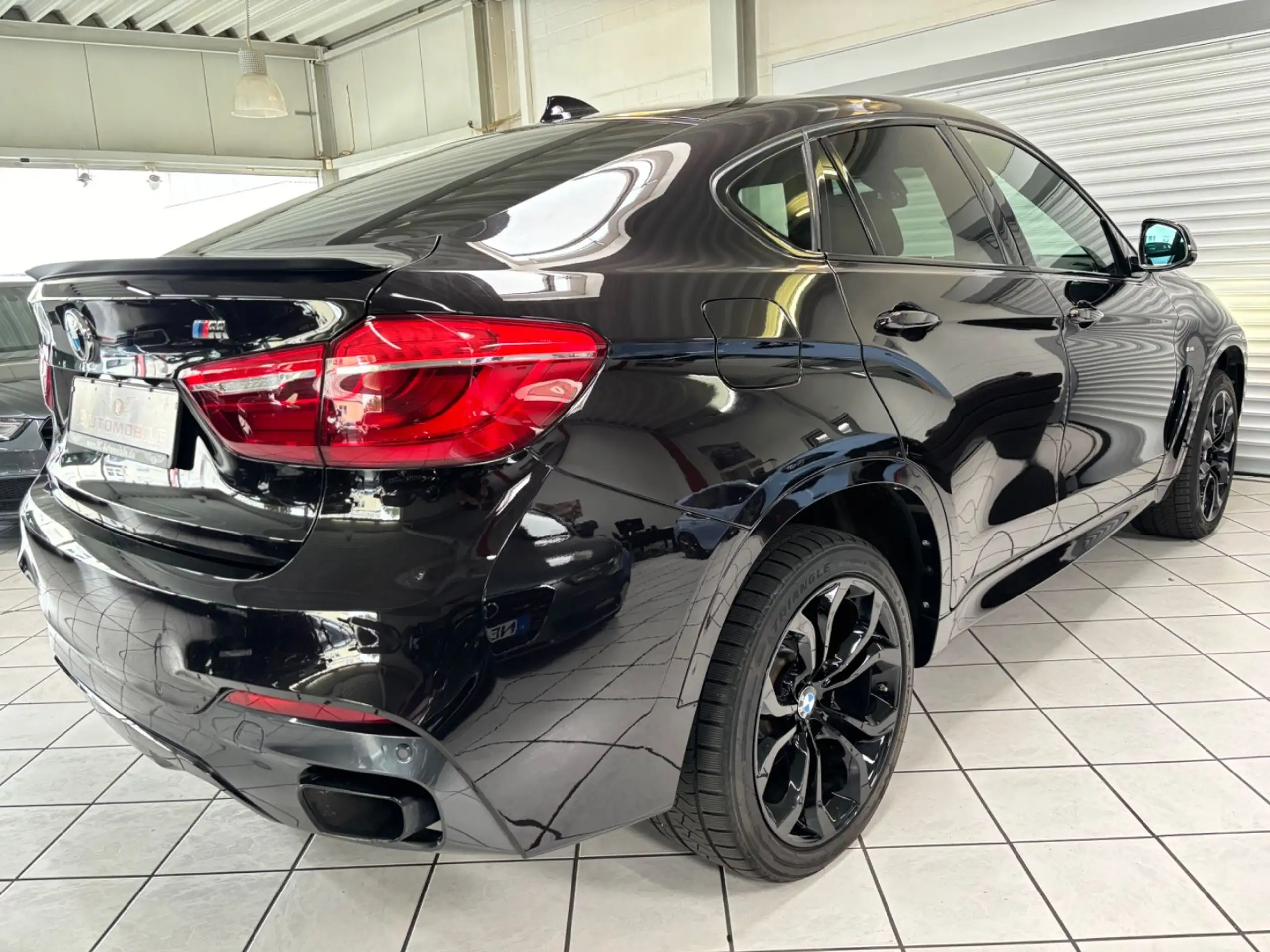 BMW - X6