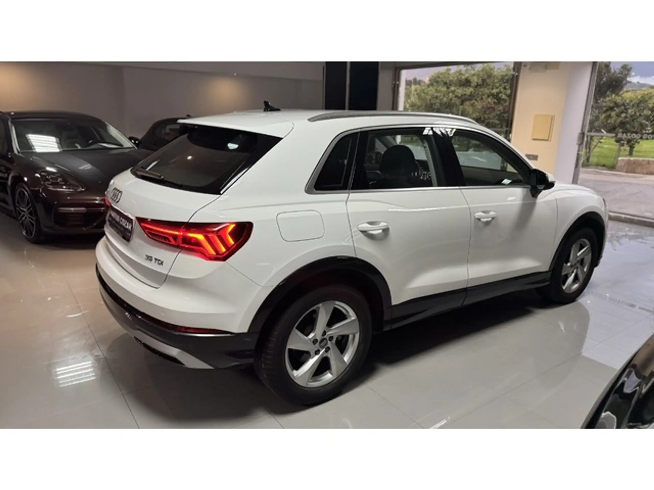 Audi - Q3