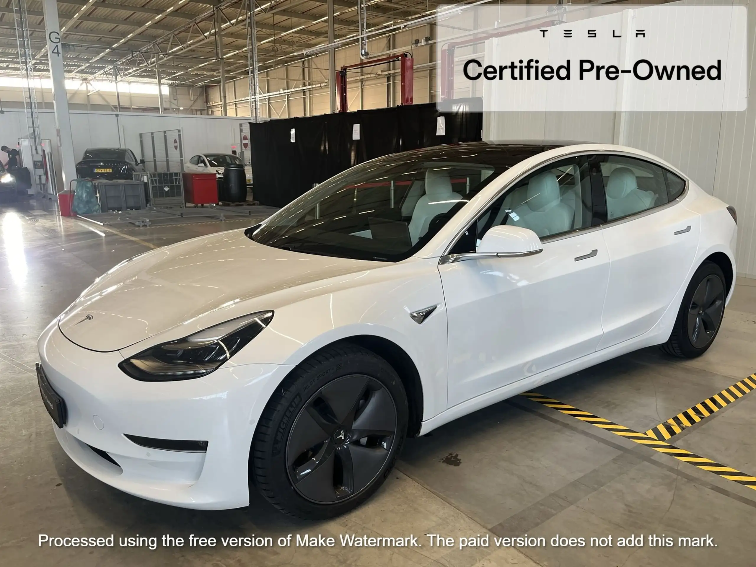 Tesla - Model 3