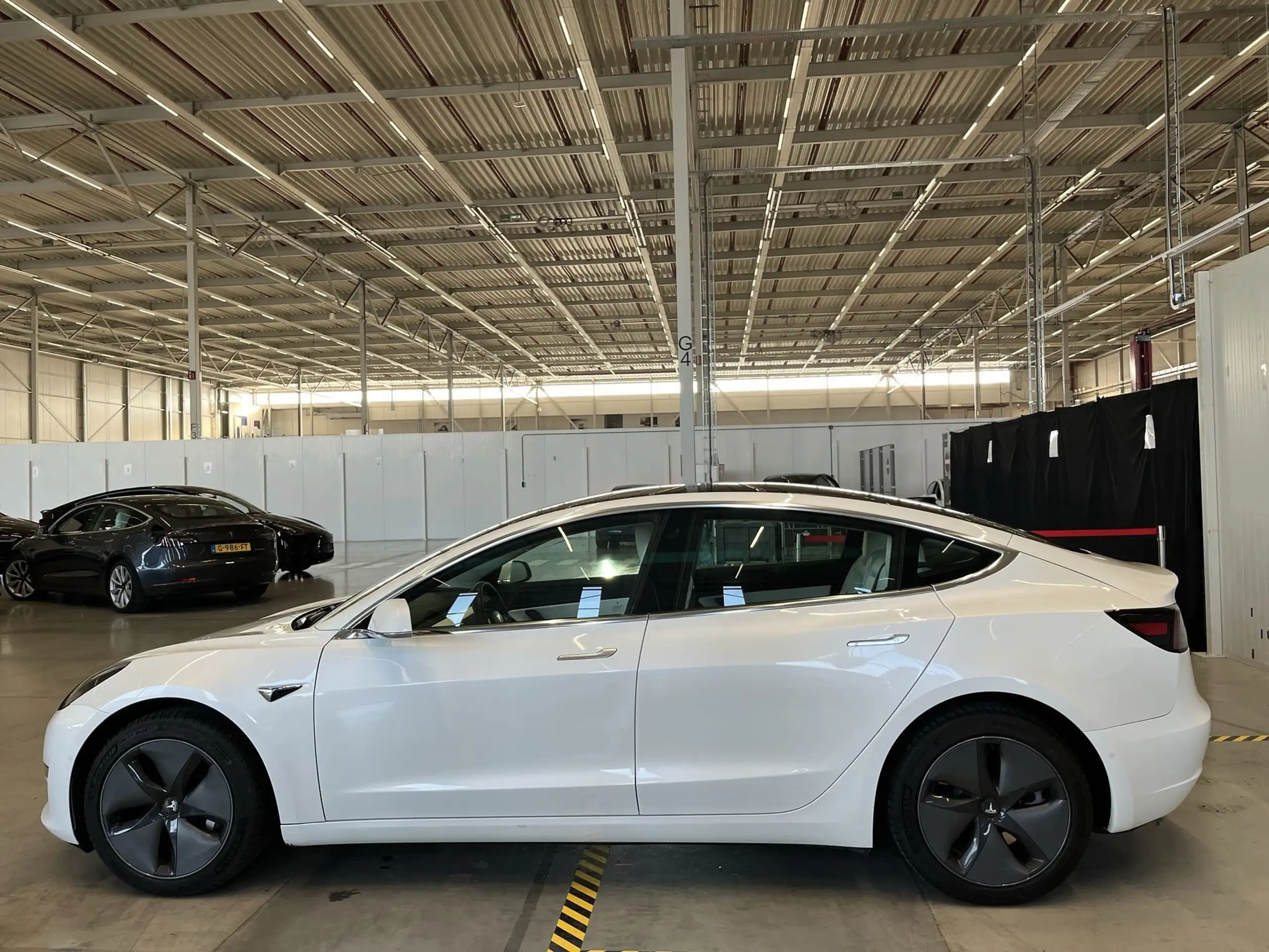 Tesla - Model 3