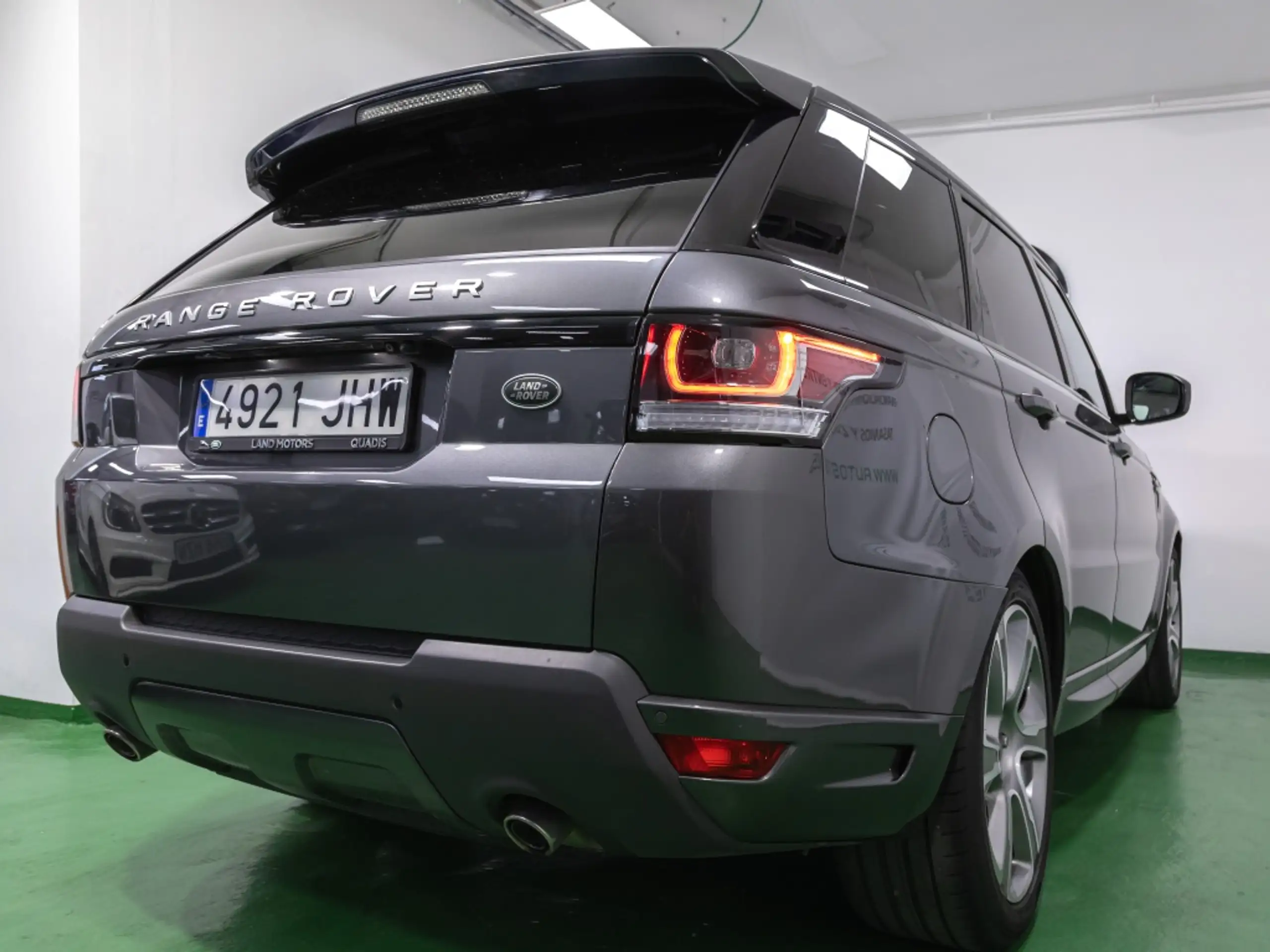 Land Rover - Range Rover Sport