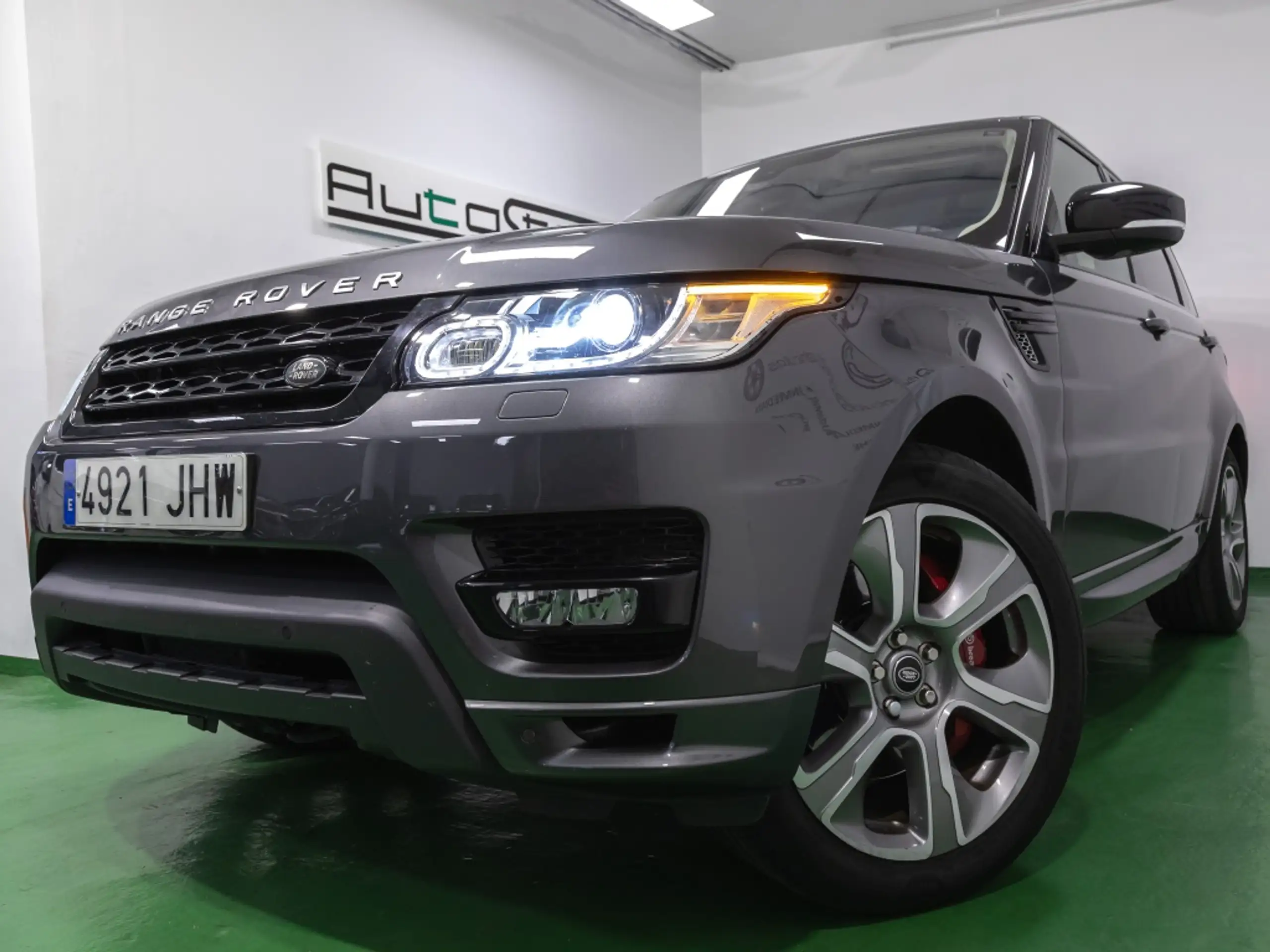 Land Rover - Range Rover Sport